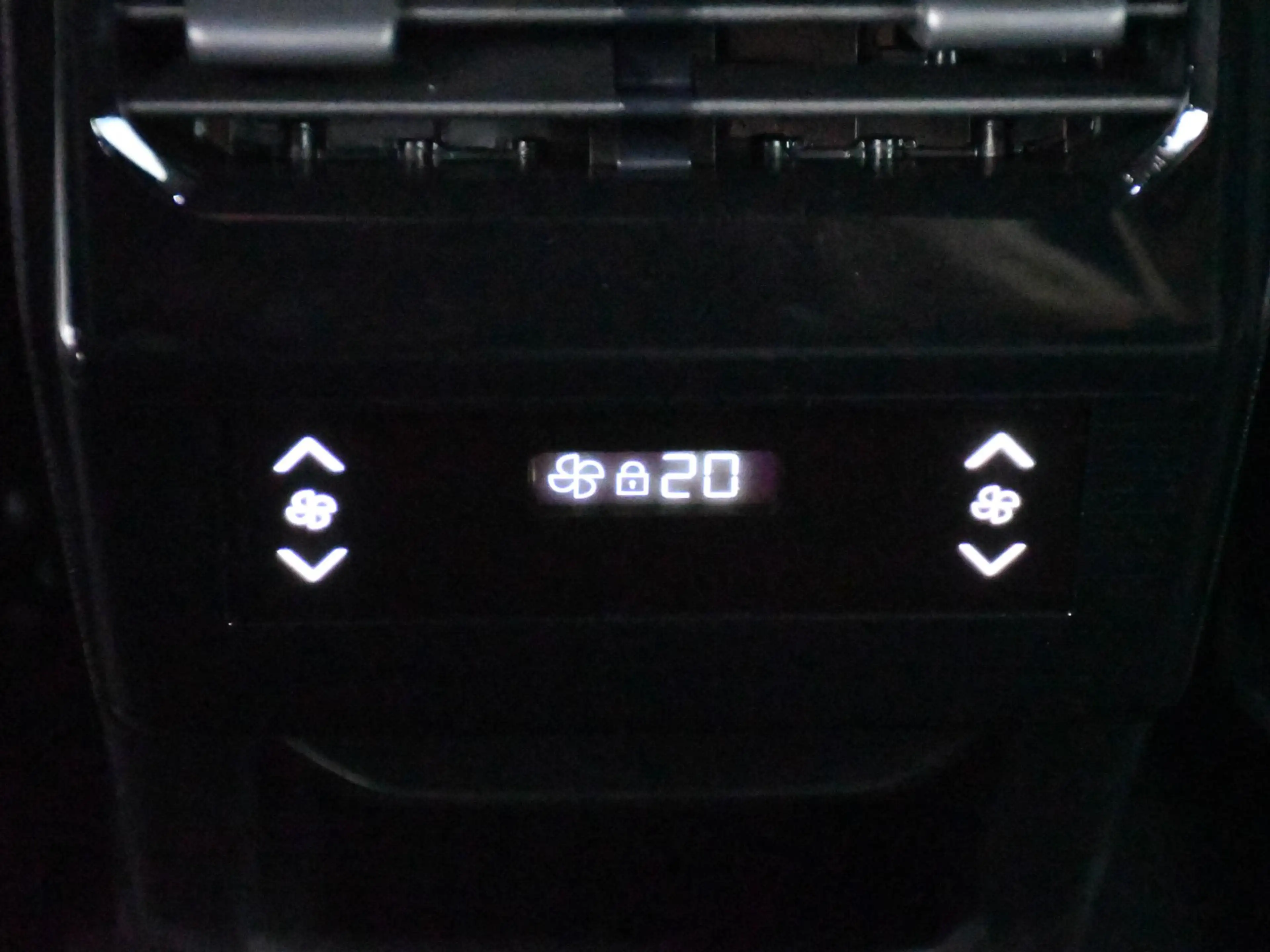 Peugeot 5008 Allure 1.6 Plug-in Hybrid 195pk Automaat 7-Persoon — photo 15