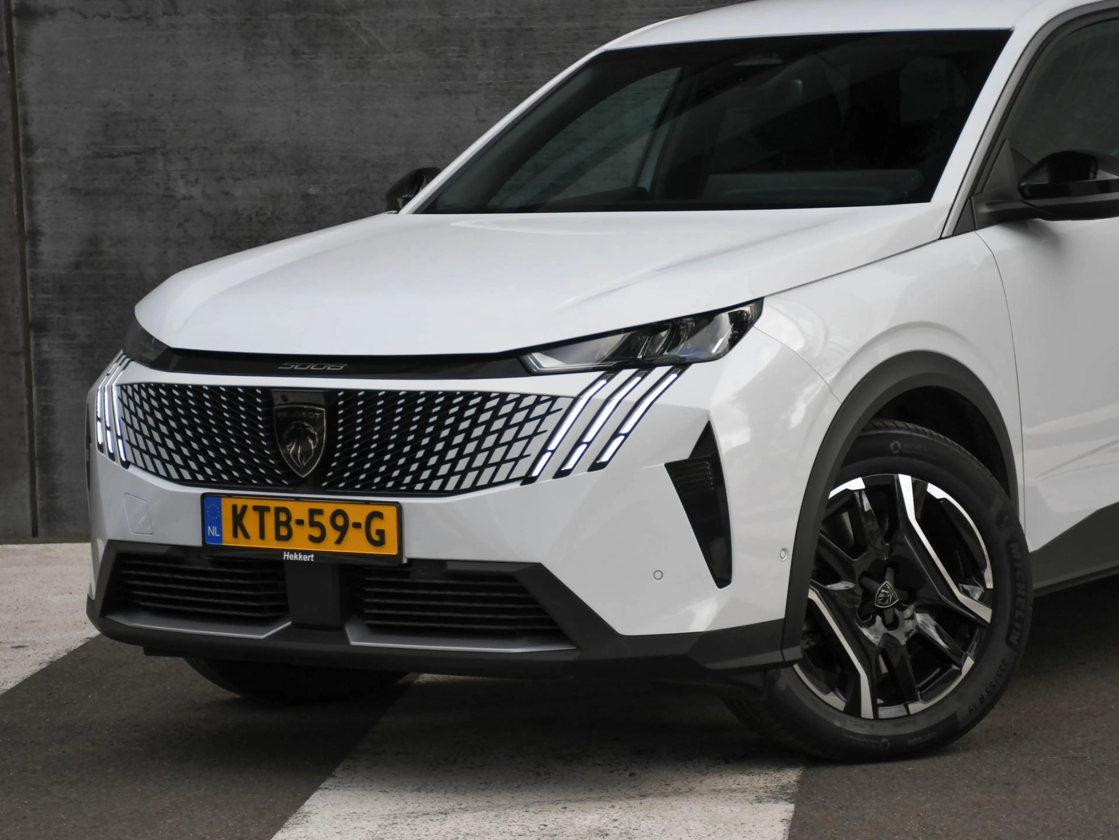 Peugeot 5008 Allure 1.6 Plug-in Hybrid 195pk Automaat 7-Persoon — photo 2