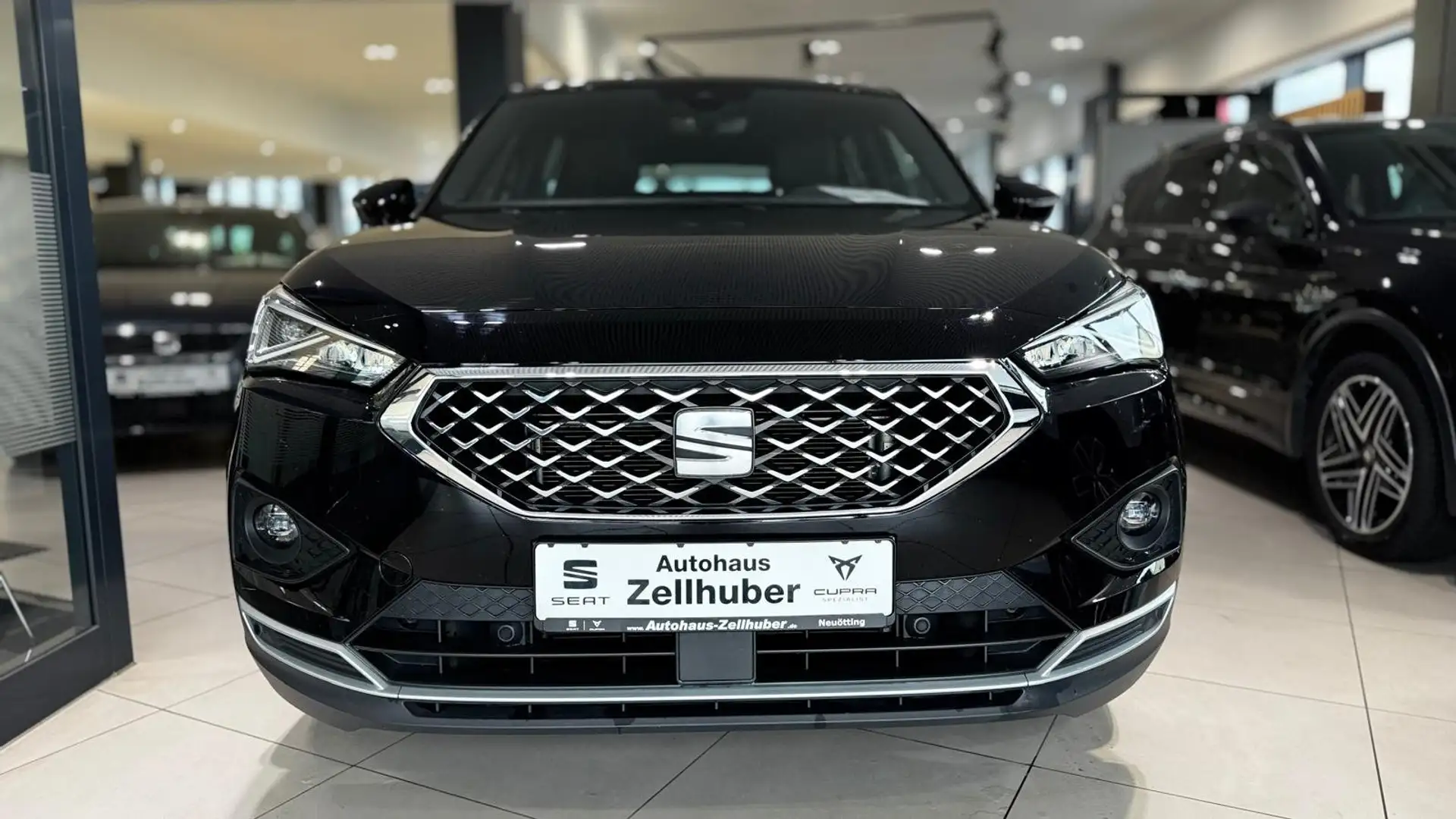 SEAT Tarraco 2.0TSI DSG Xcell 4D *Standhzg*Full Link* Schwarz - 2