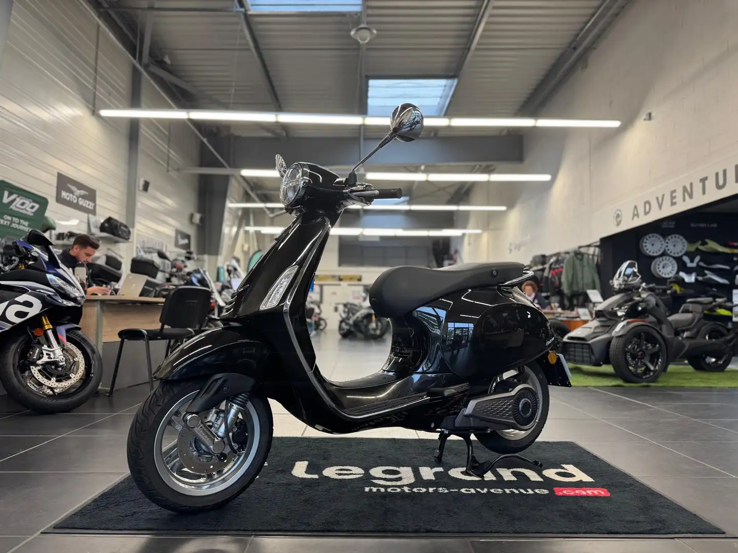 Vespa Primavera 50 Noir - 1