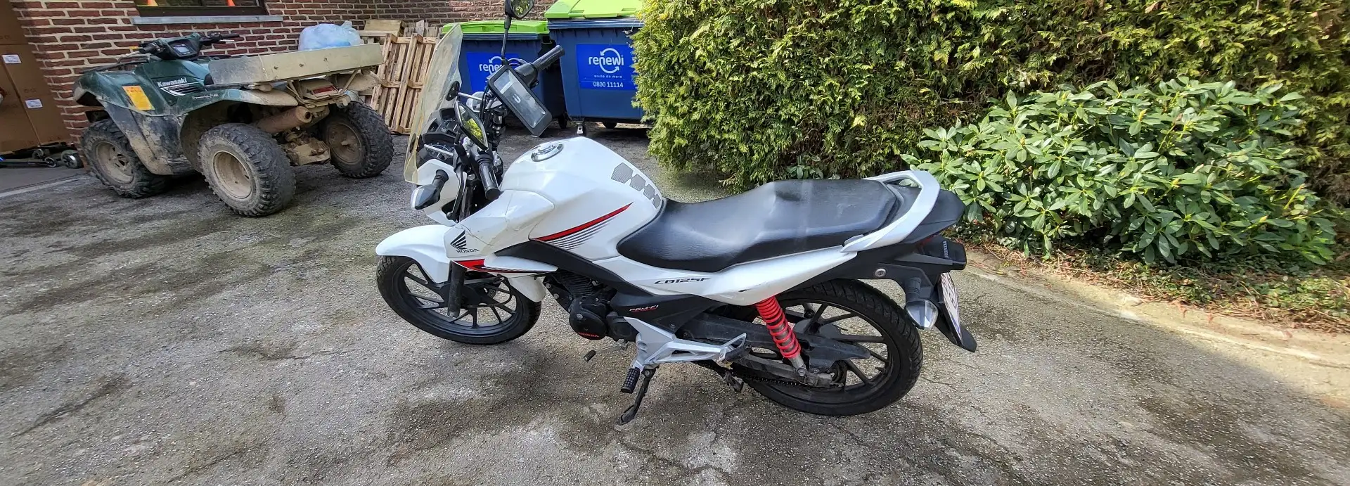 Honda CBF 125 Wit - 2