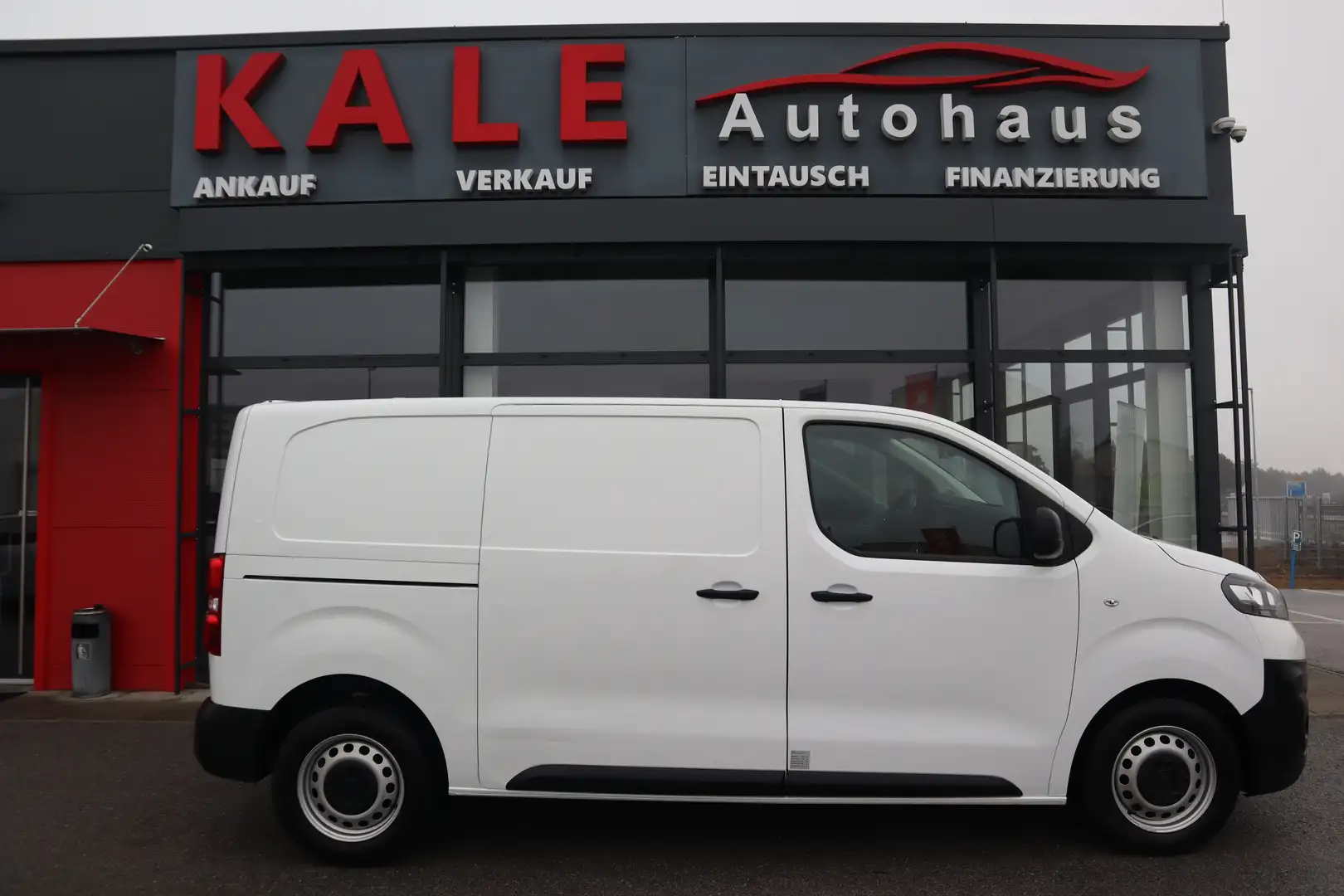 Opel Vivaro 2,0 CDTI Edition M+*1.Besitz*Net13.250€* Weiß - 2