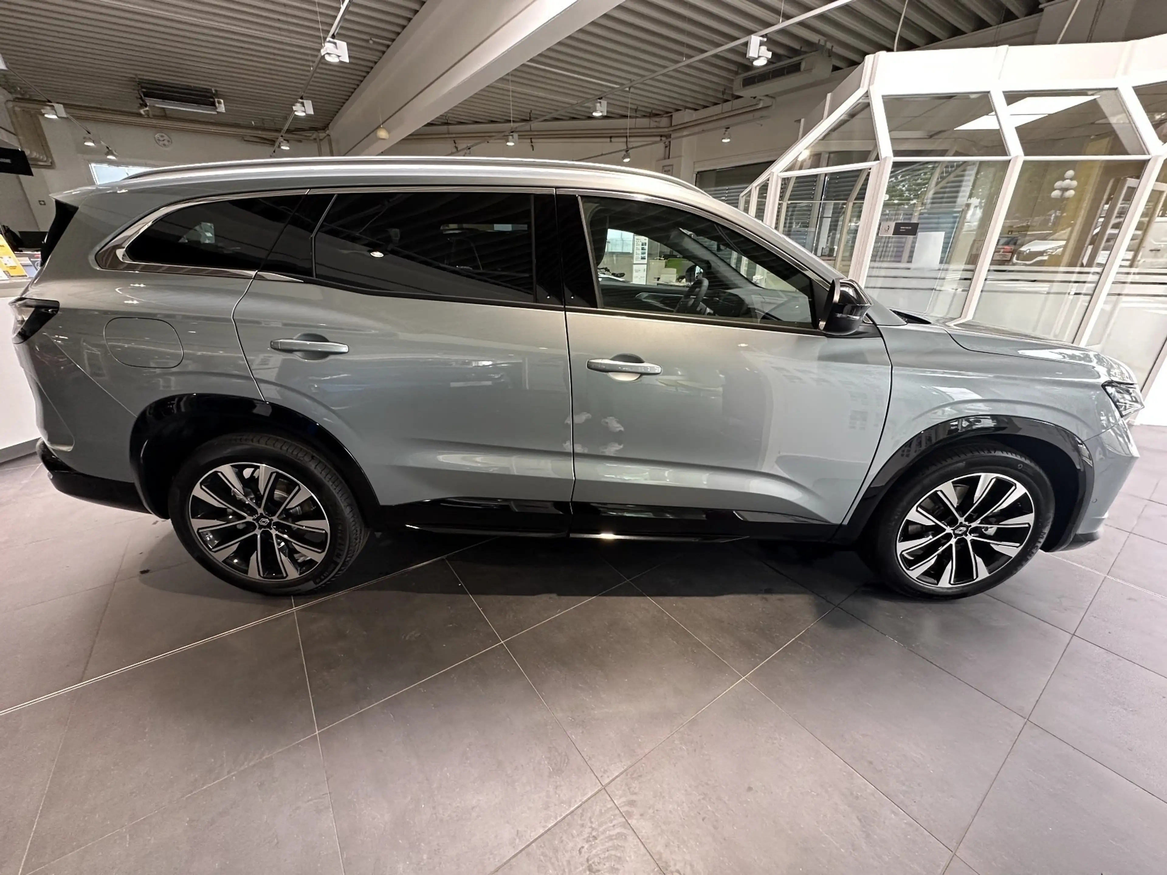 Renault Espace 6 Techno Full Hybrid E-Tech 200 5- Sitzer — photo 8
