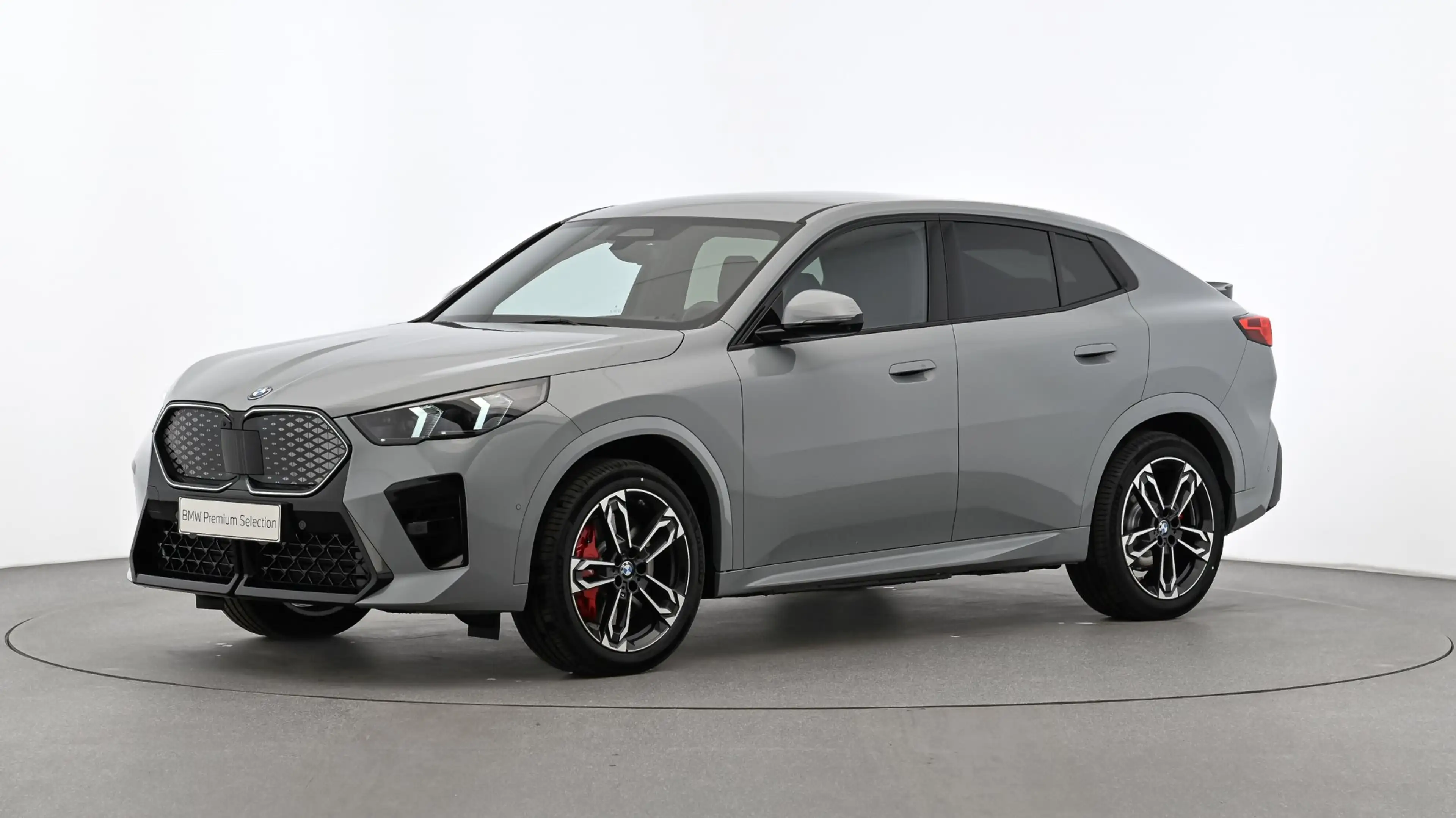 BMW iX2 xDrive30 — photo 5