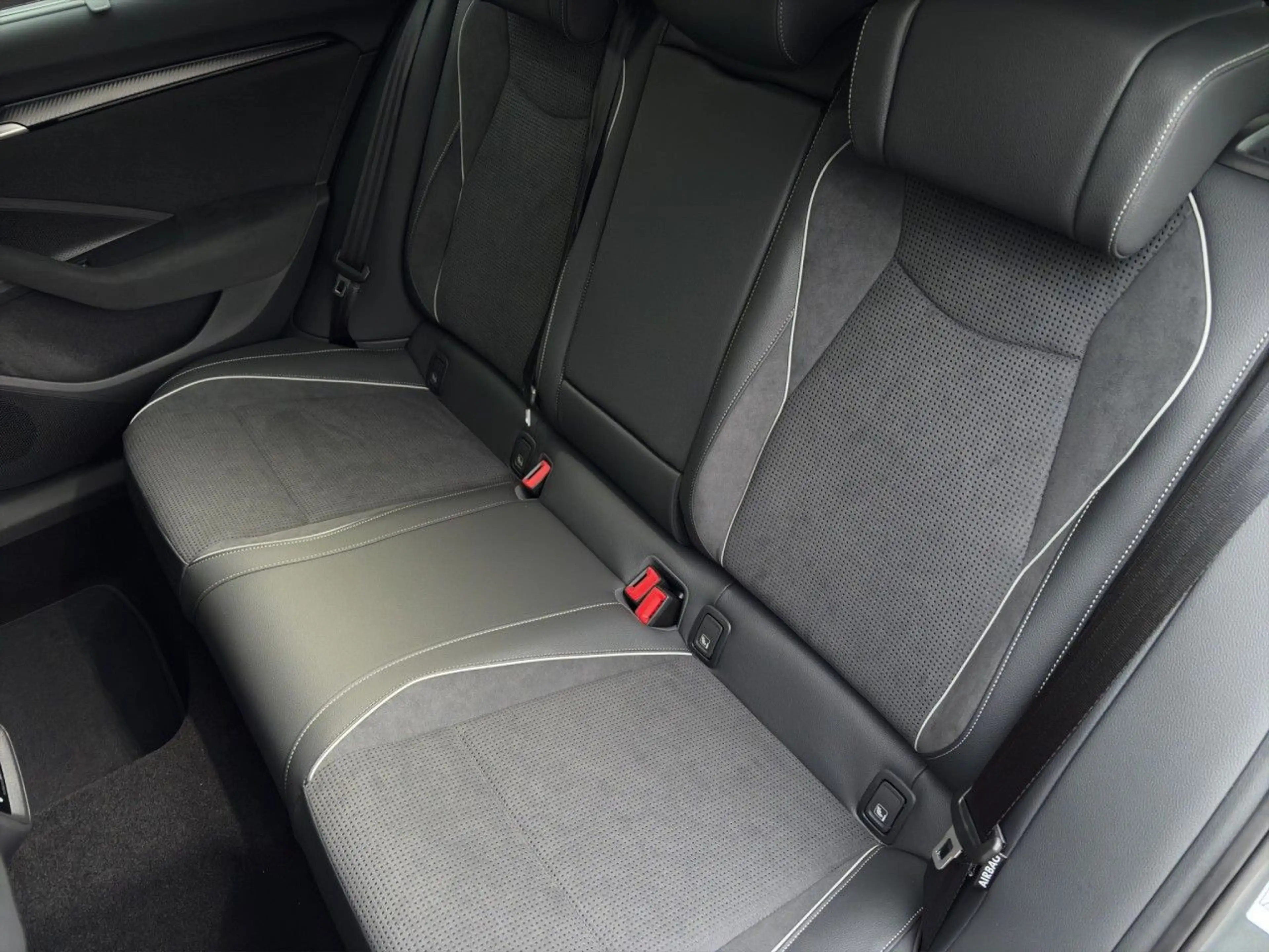 Skoda Superb C. Sportline 2,0 TDI 142kW 7-Gang-DSG 4x4 — photo 13