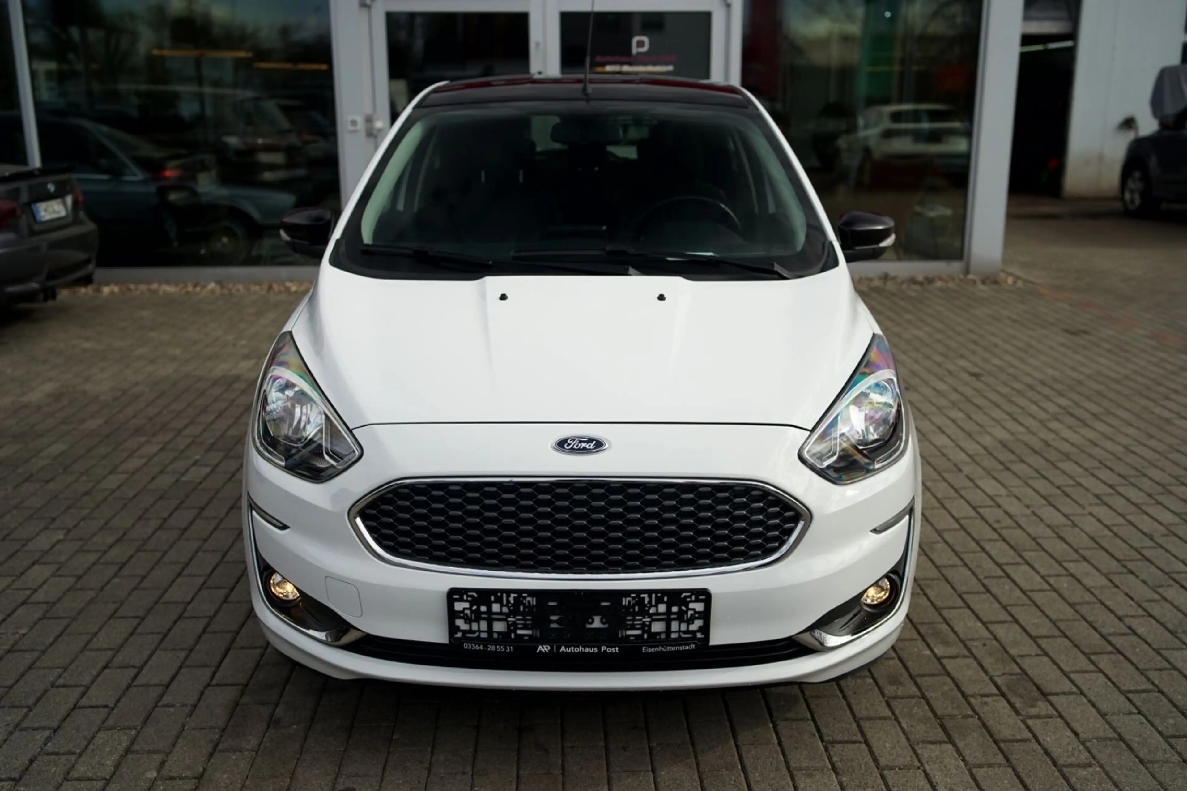 Ford Ka/Ka+ KA+ Black/White Sitzheizung PDC CarPlay DAB — photo 2