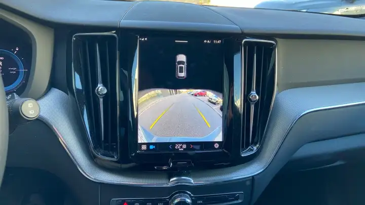 Volvo XC60 2023, foto 20
