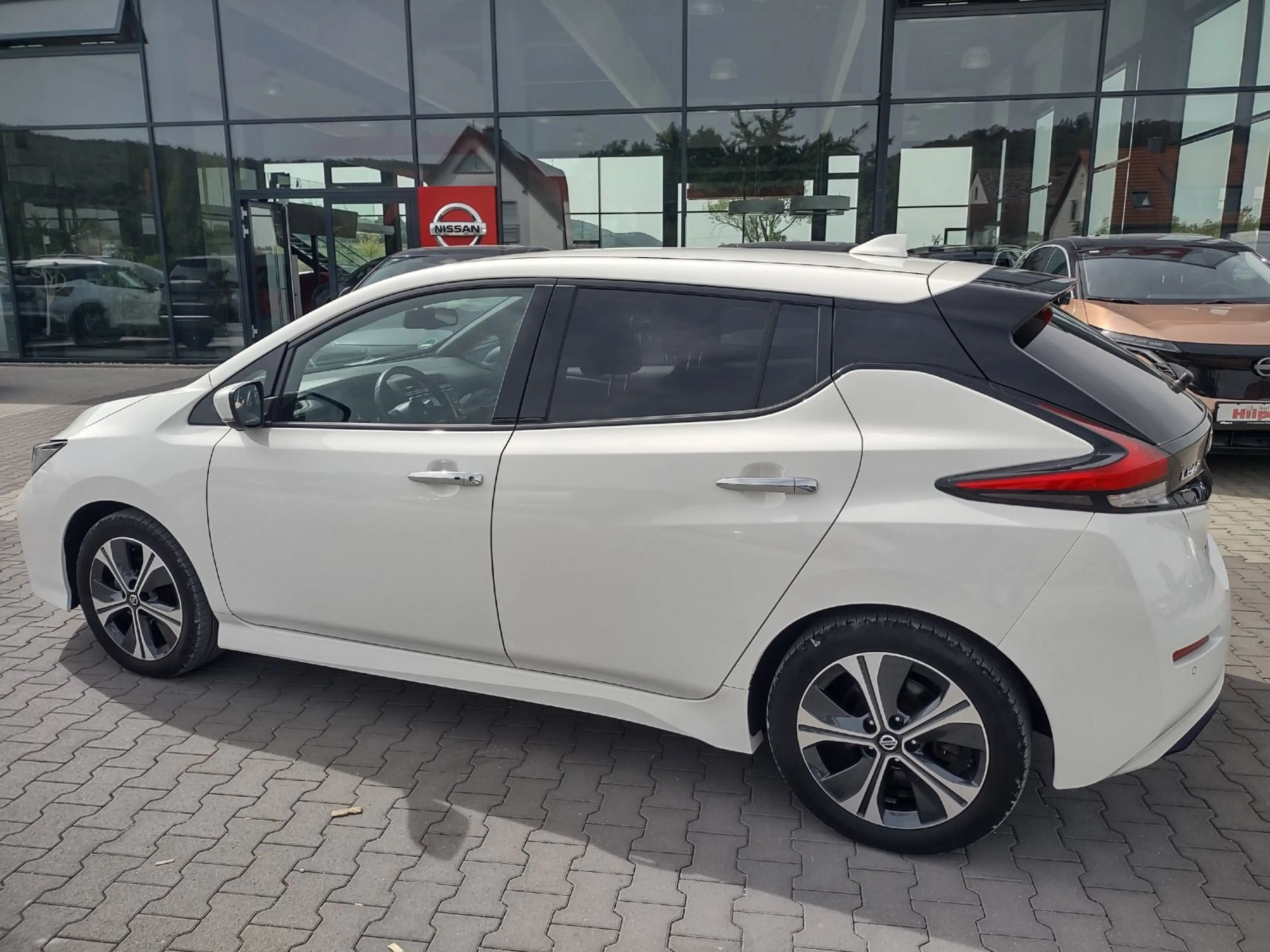 Nissan Leaf N-Connecta 40KW — photo 7