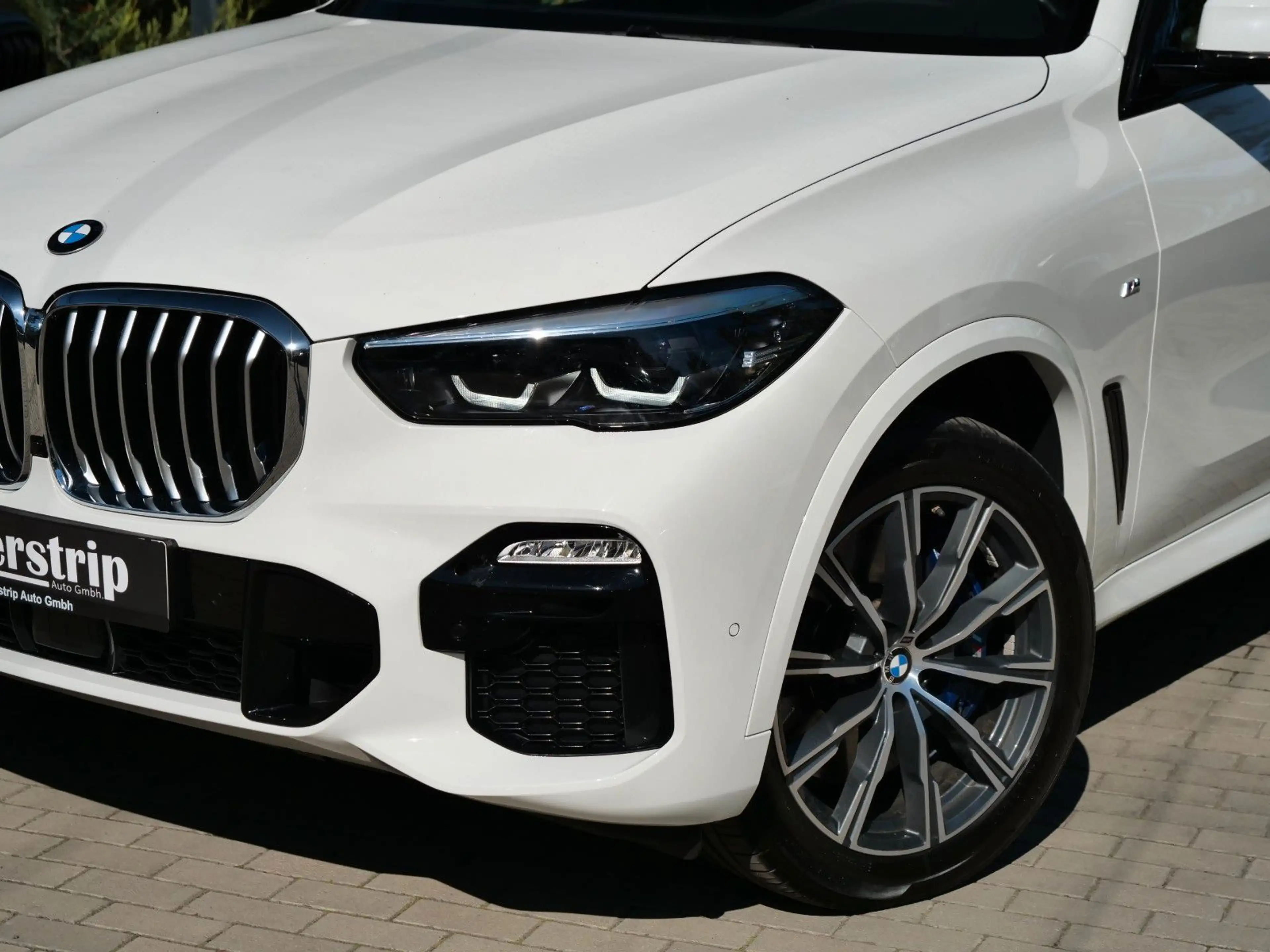 BMW X5 40d M SPORT.PANO.SPORTSITZE.KAMERA.H/K — photo 8