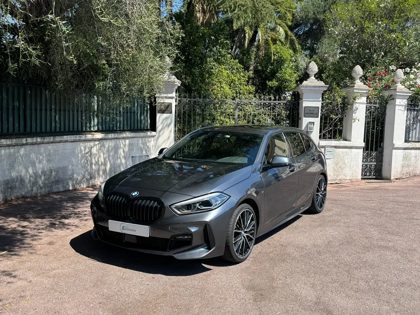 BMW 118 118i 140 ch DKG7 M Sport Gris - 1