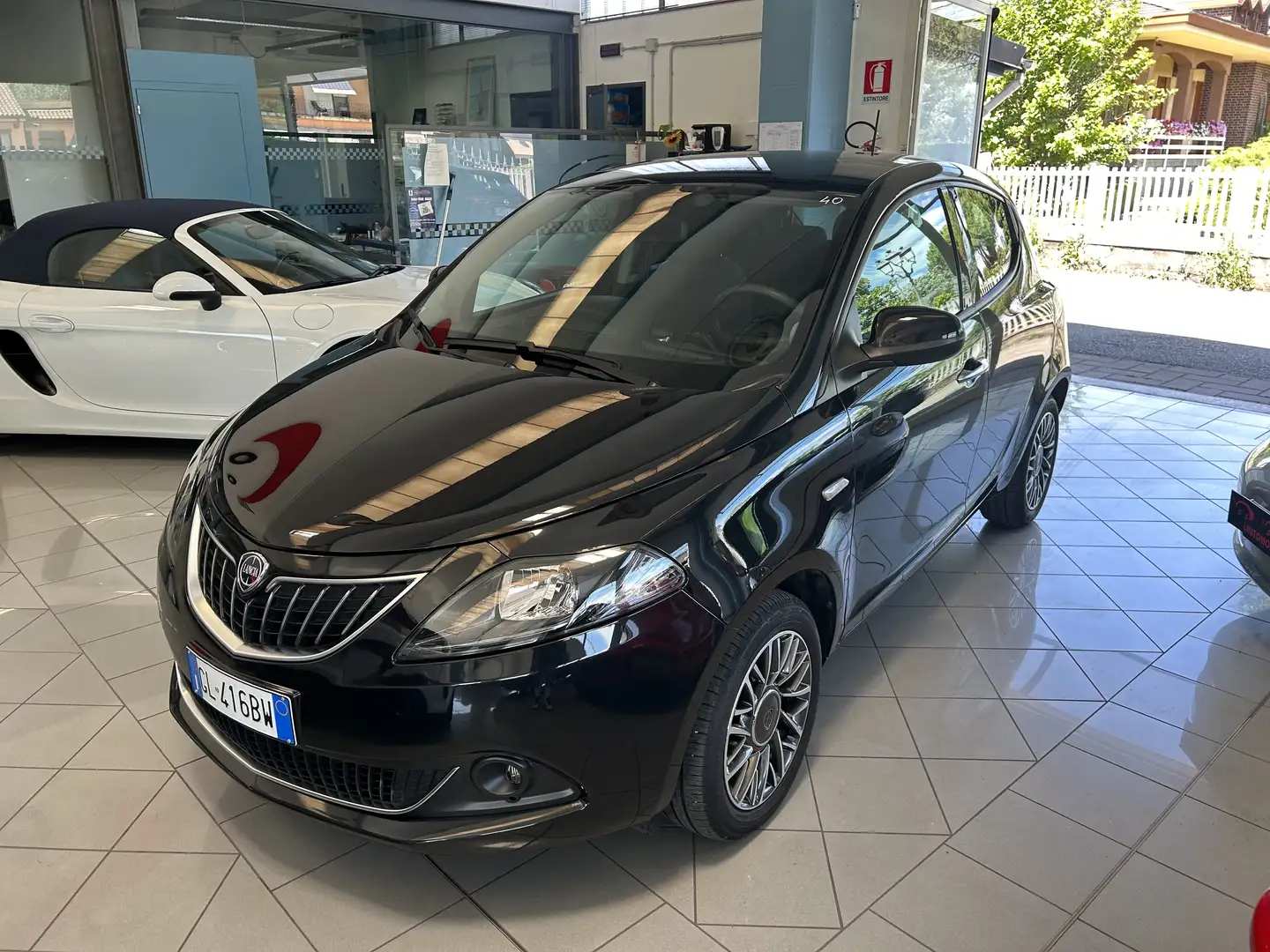 Lancia Ypsilon Ypsilon 1.0 firefly hybrid Gold s Schwarz - 1