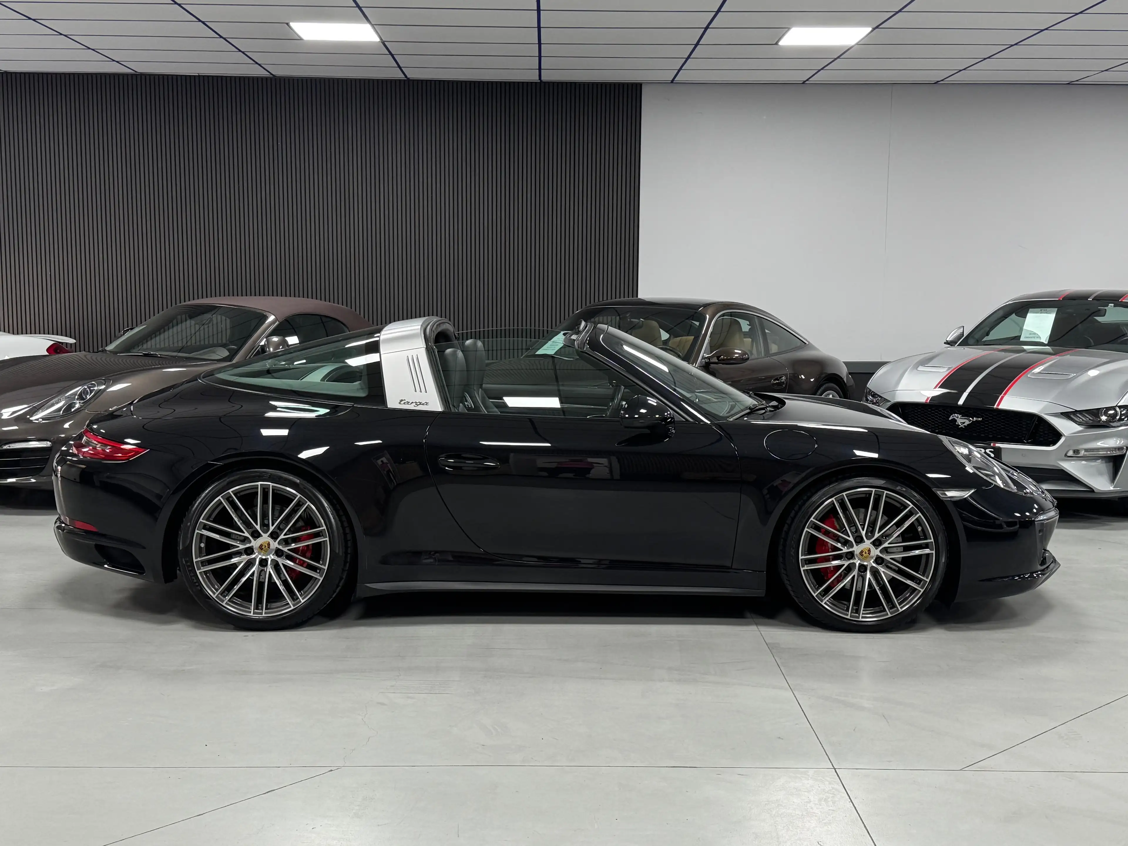 Porsche Targa 911.2 Carrera 4S 3.0 Turbo PDK Full Option Black — photo 11