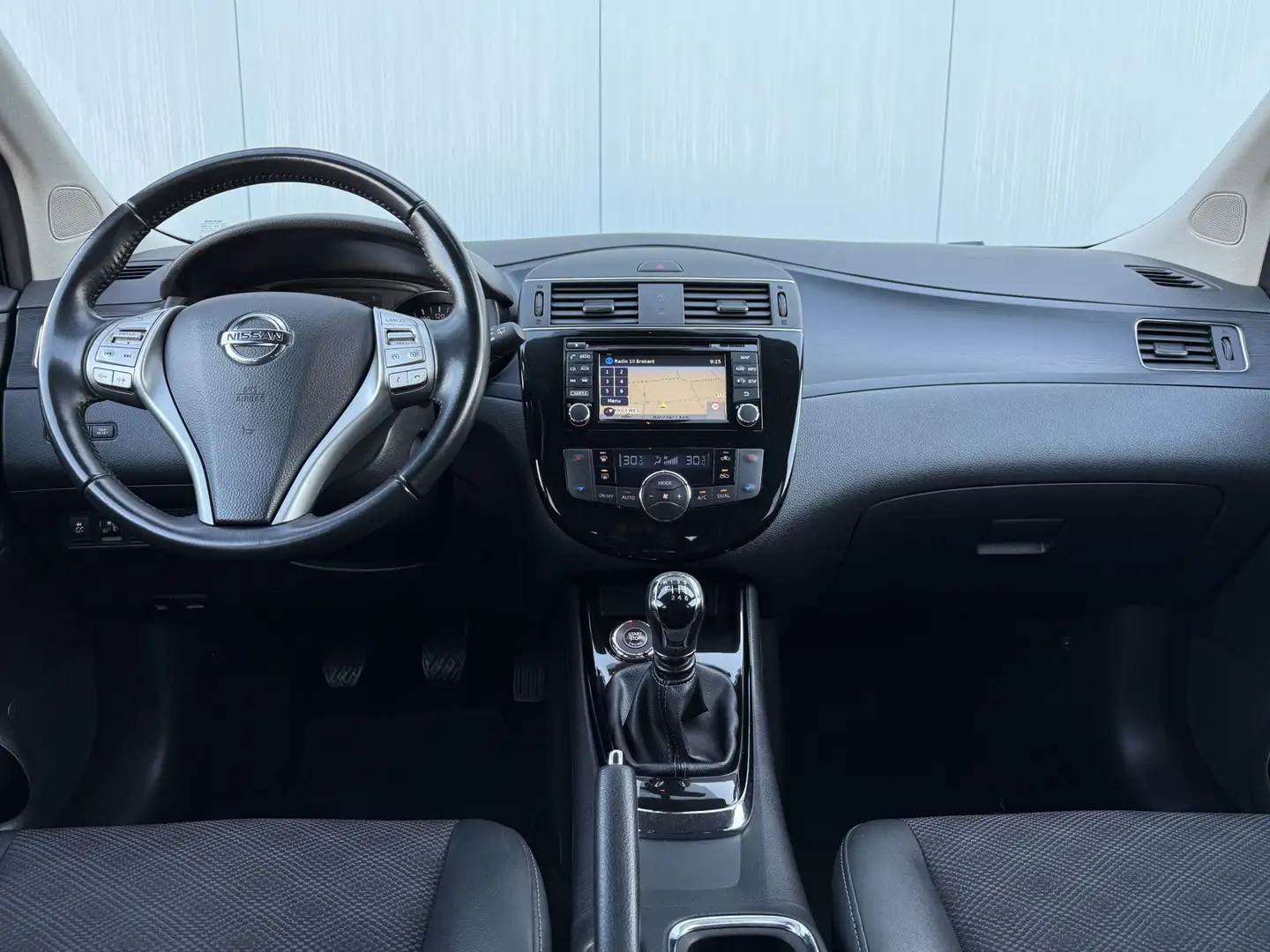 Nissan Pulsar 1.2 DIG-T N-Connecta Navigatie/Trekhaak. Grijs - 2