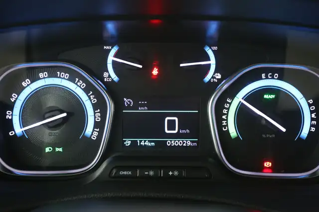Peugeot E-Expert view 14