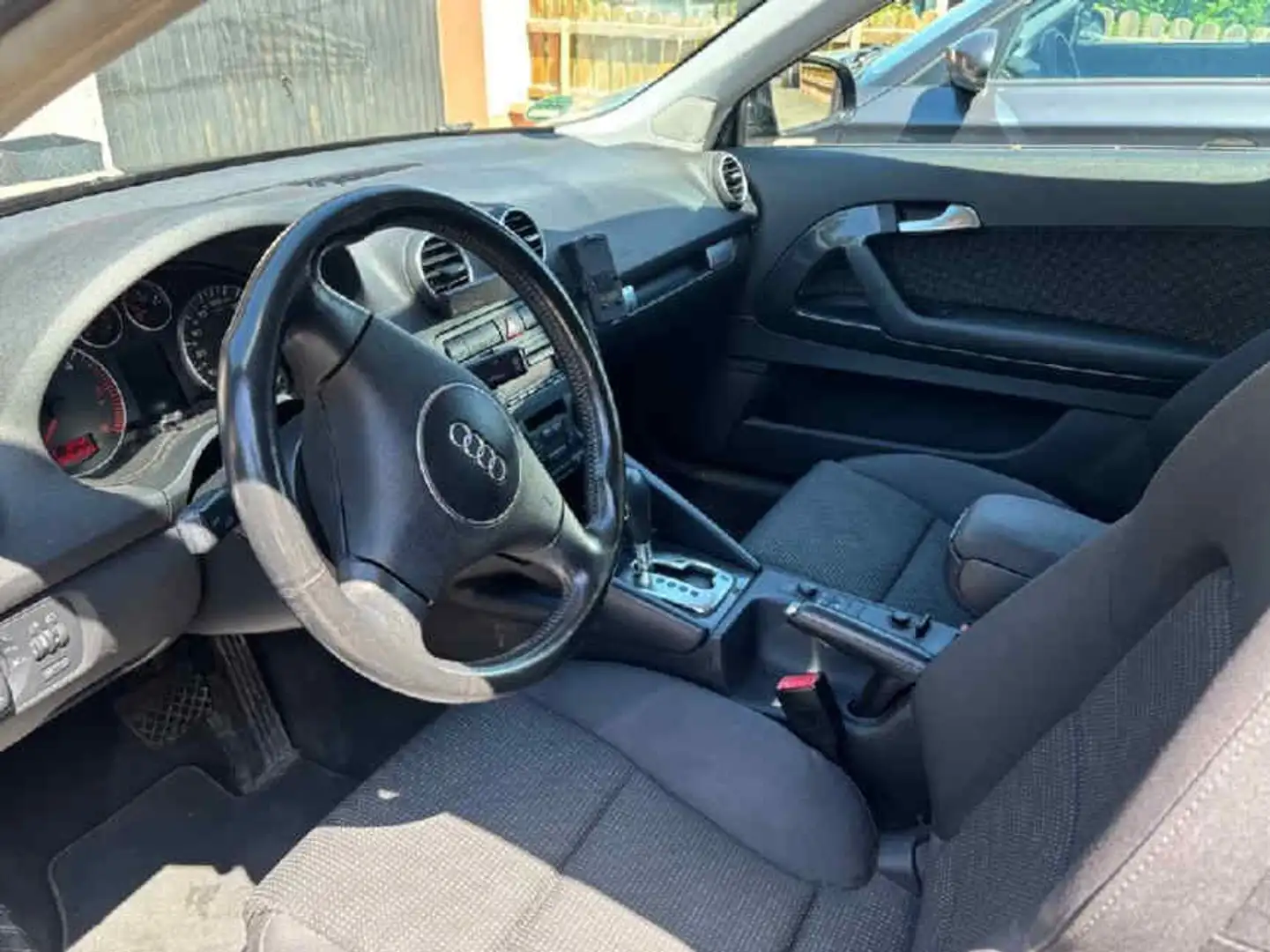 Audi A3 2.0 TDI DSG Ambiente Ambiente / AUTOMATIK Negro - 1