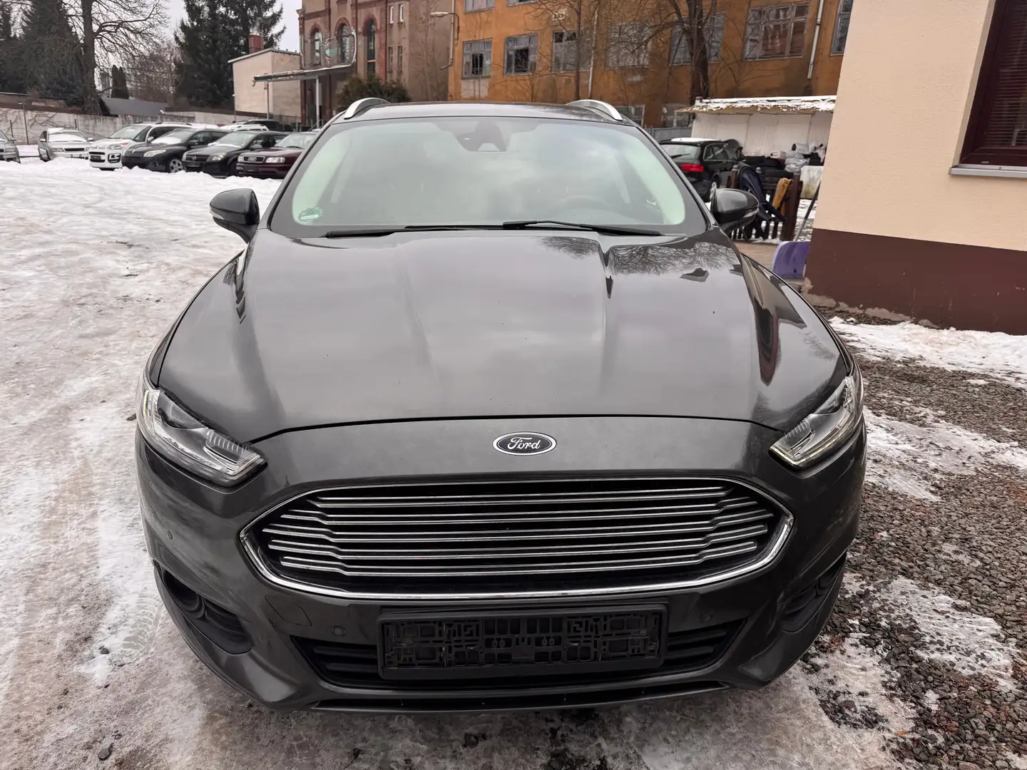 Ford Mondeo Trend Grau - 2