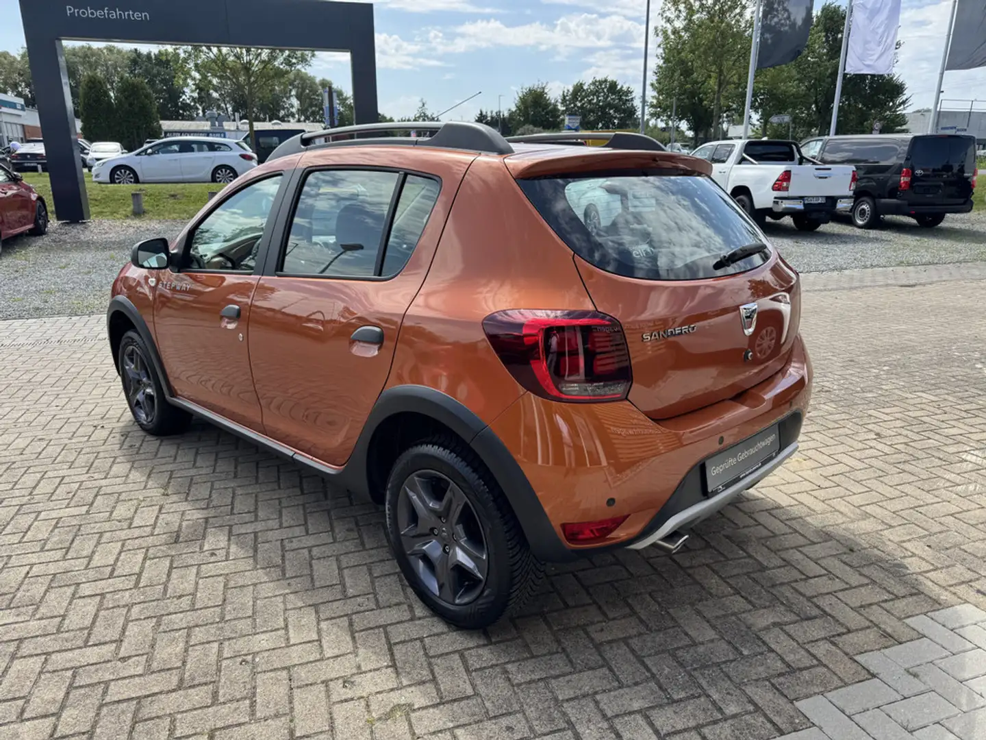 Dacia Sandero II 0.9 Stepway Celebration PDC NAVI Orange - 2