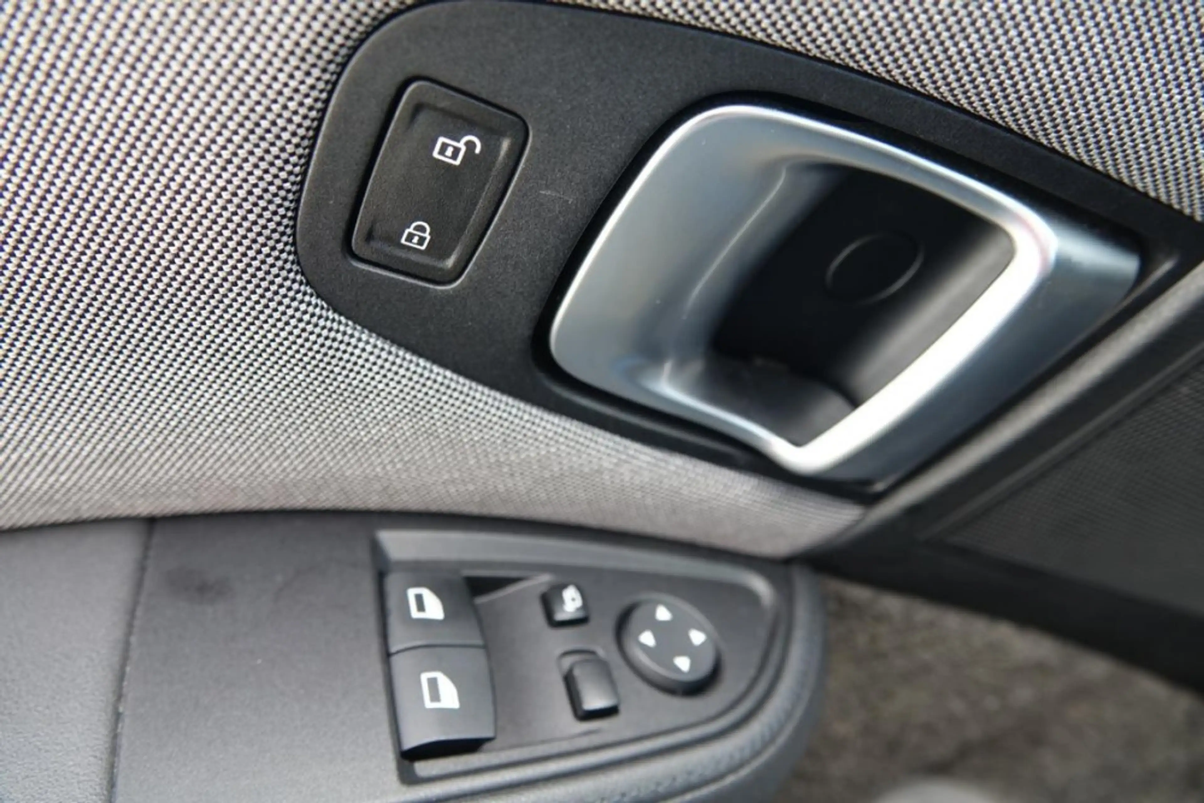BMW i3 (120 Ah) 125kW Navi|Business|Comfort|ParkAssist — photo 12