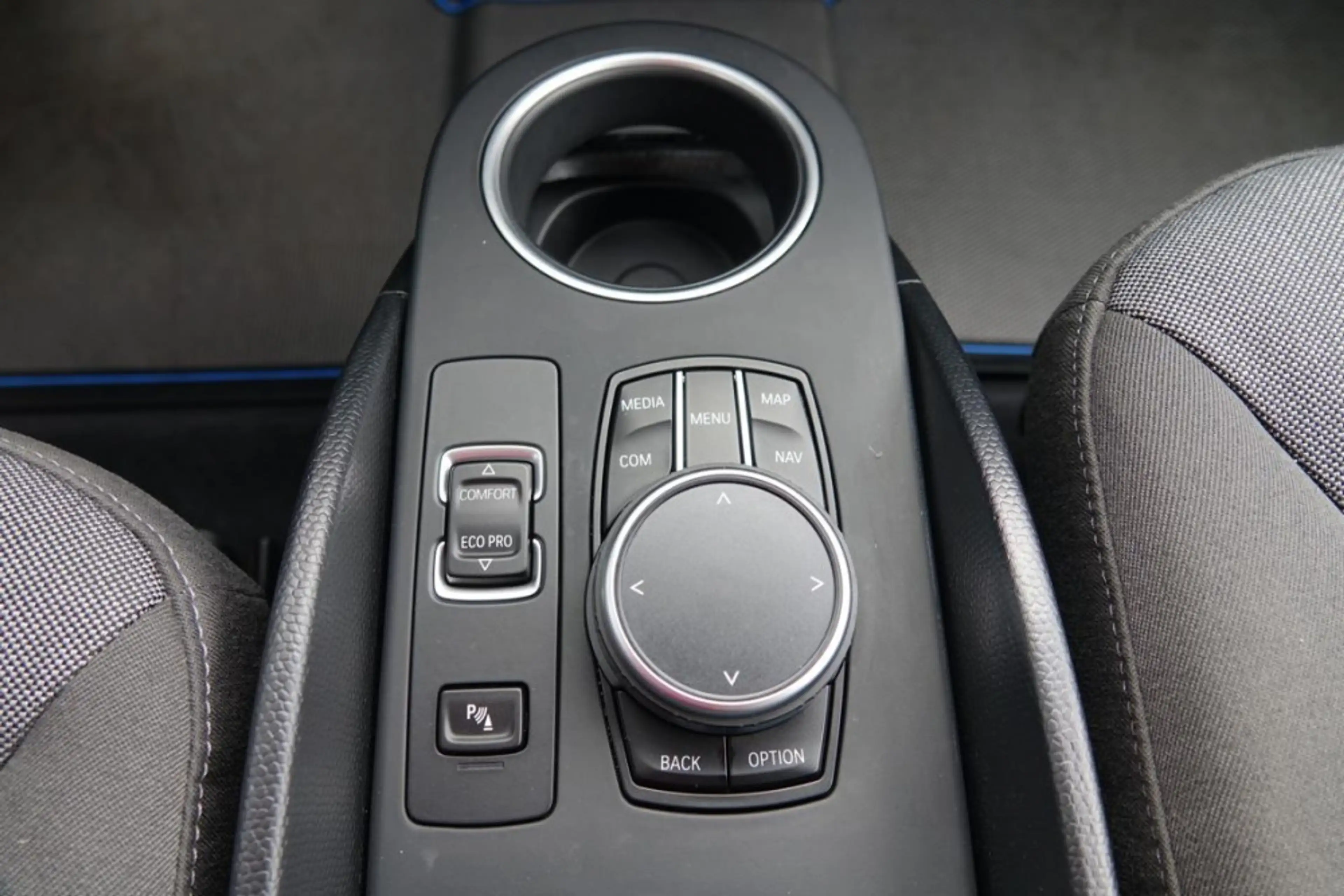 BMW i3 (120 Ah) 125kW Navi|Business|Comfort|ParkAssist — photo 7