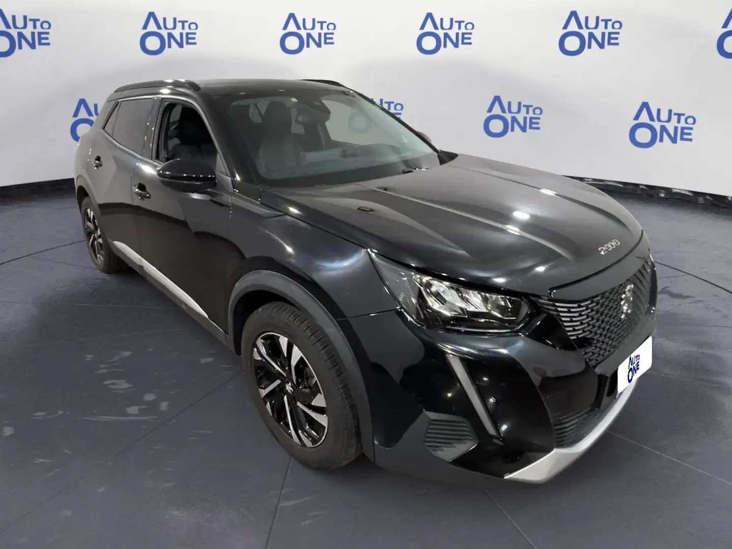 Peugeot 2008 1.5 BLUEHDI 110CV ALLURE PACK - * Schwarz - 1