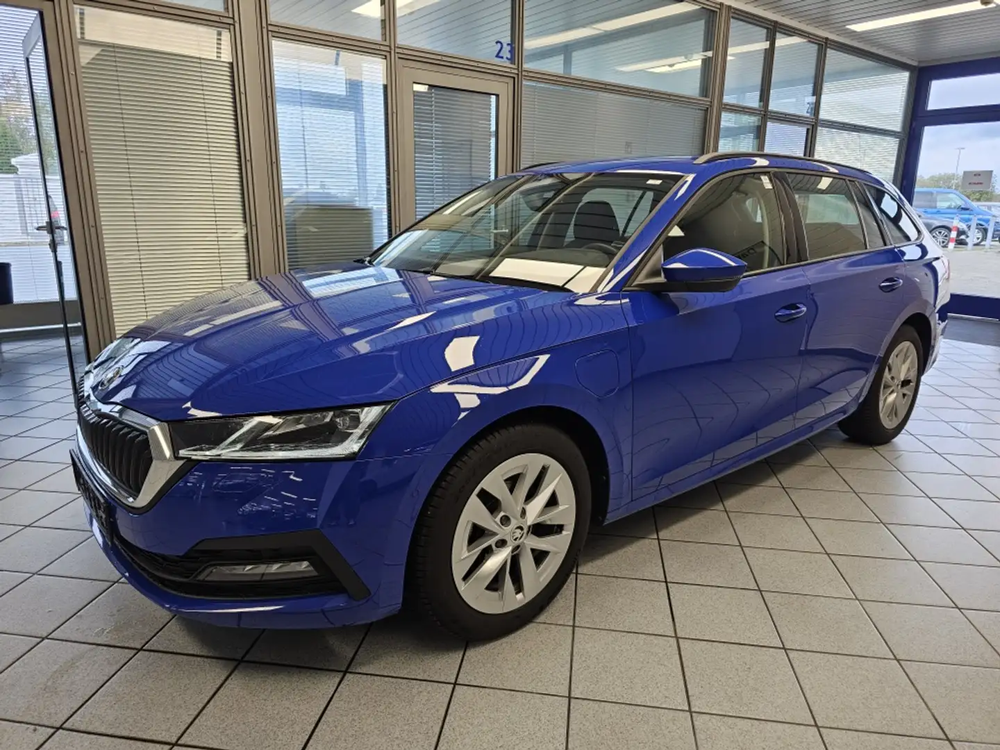 Skoda Octavia Ambition PDC 2x,Navi,Smart-Link Blau - 2