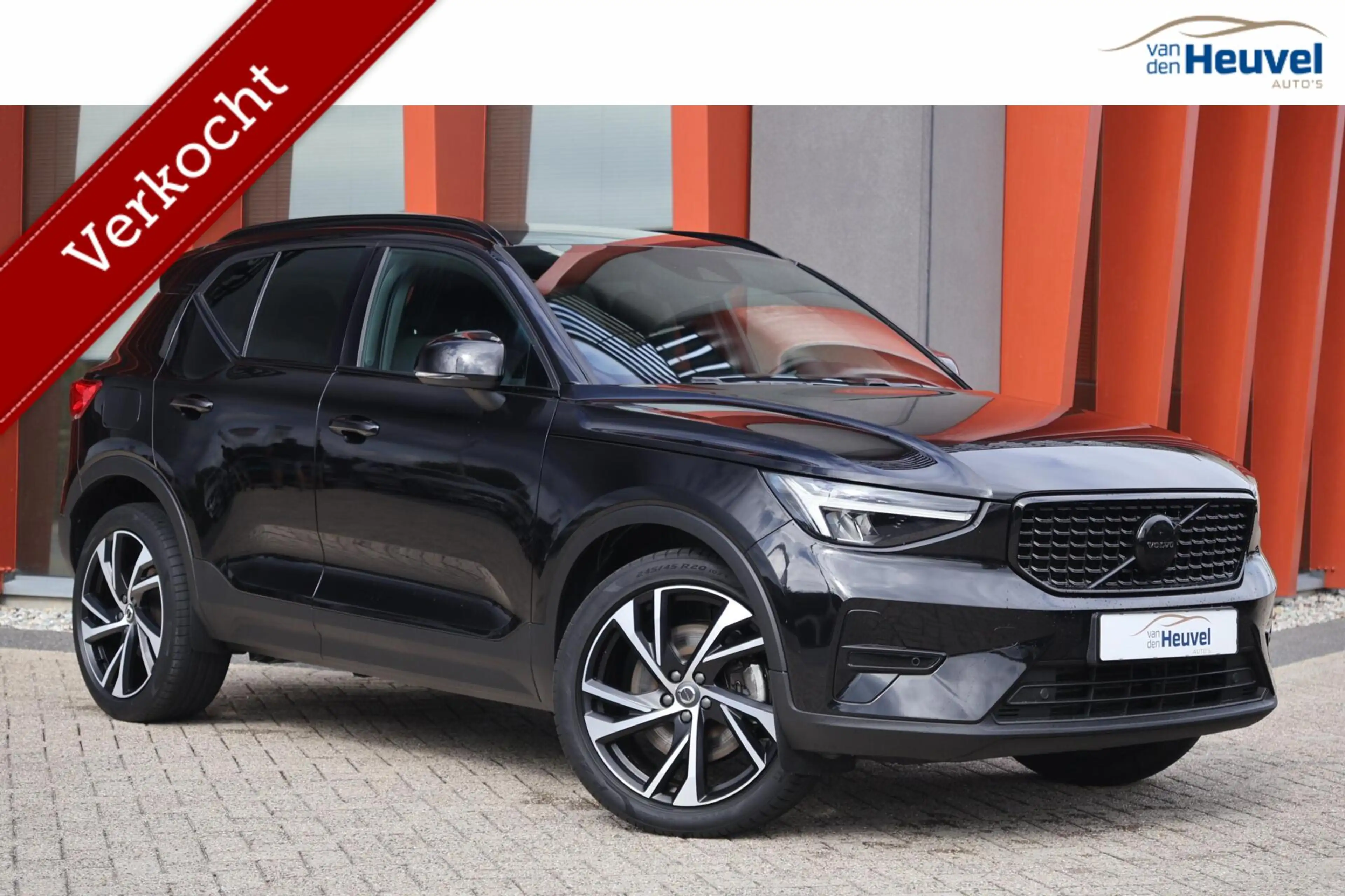 Volvo XC40 T5 Recharge Plus Dark | Stoelverwarming | Trekhaak