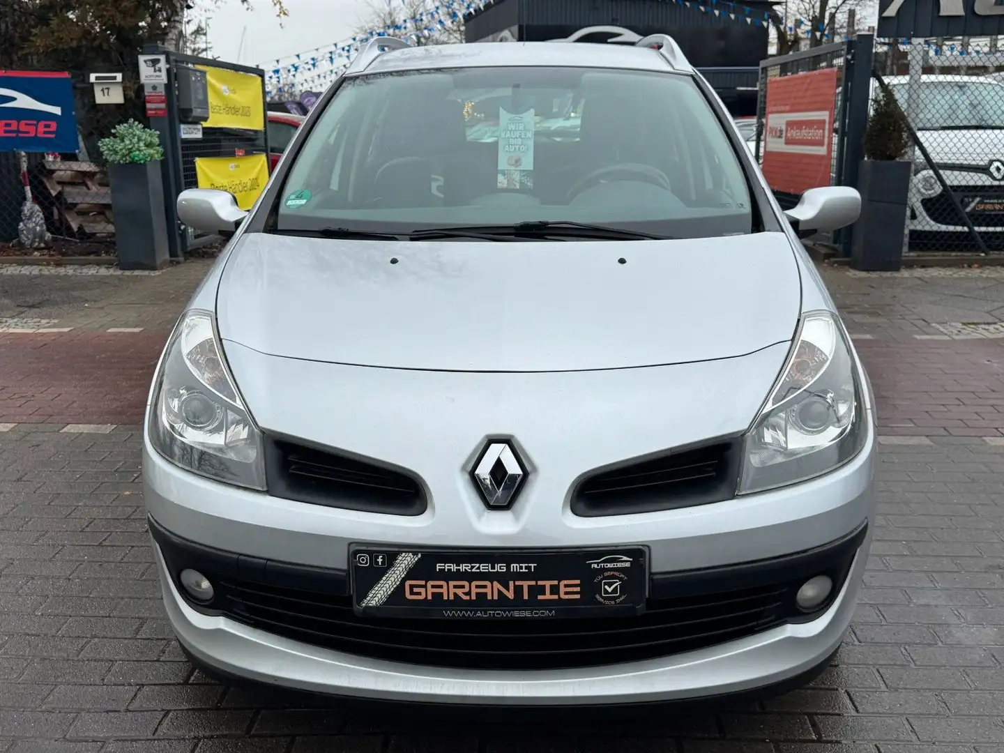 Renault Clio 1.2 Grandtour Rip Curl Klima*2.Hd*TÜV NEU* Grau - 2