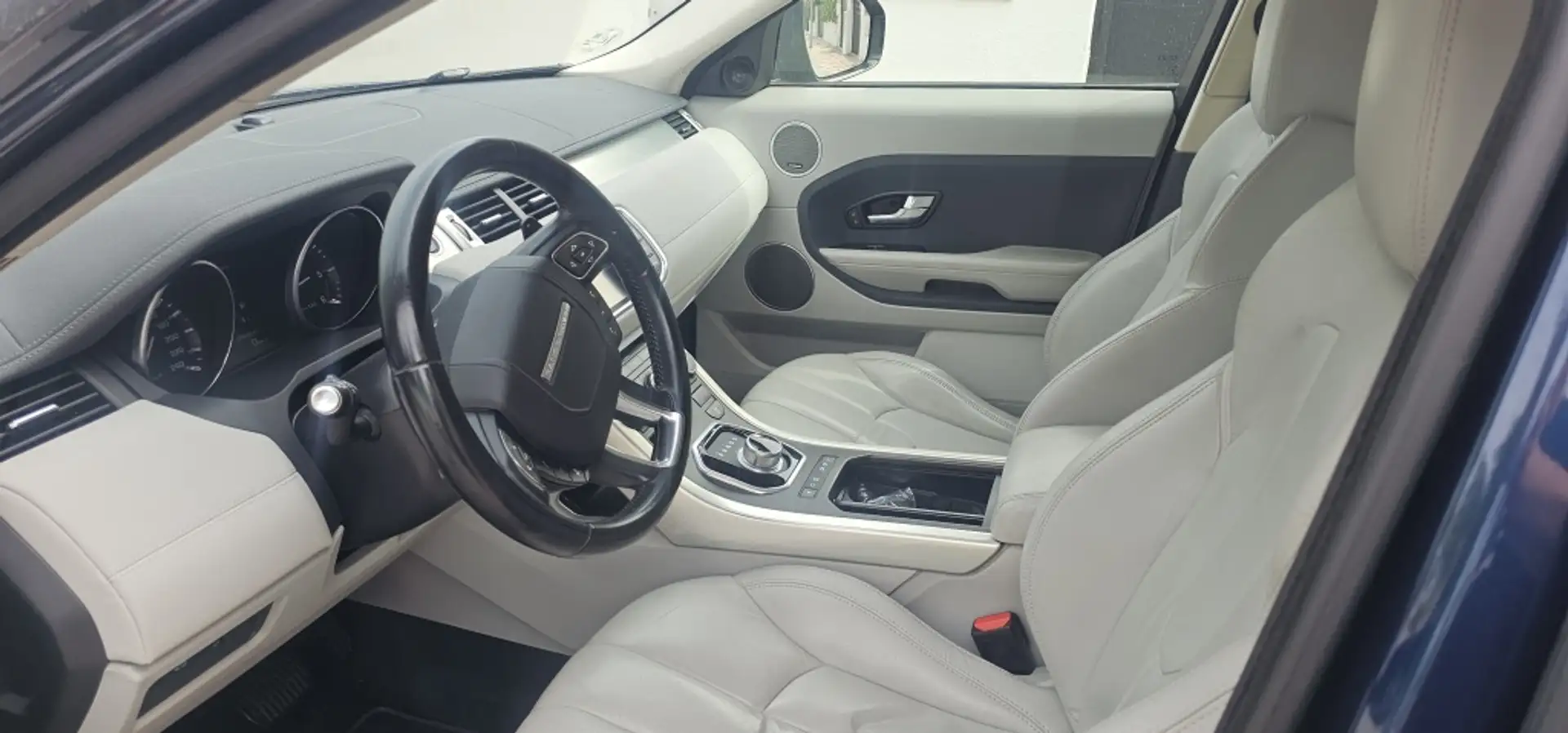 Land Rover Range Rover Evoque 2.2L SD4 Pure Tech 4x4 190 Aut. Azul - 2