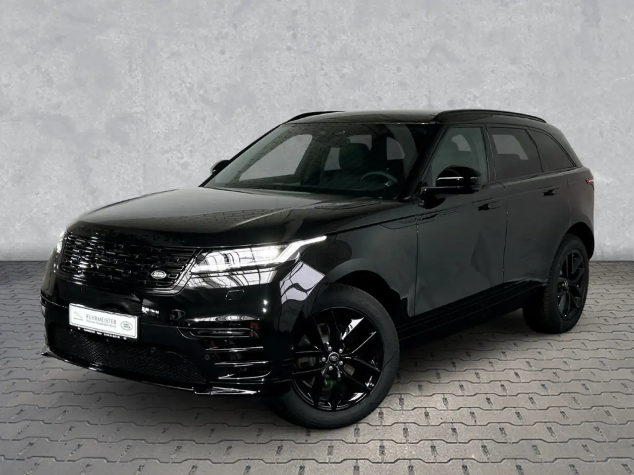 Land Rover Range Rover Velar 2026