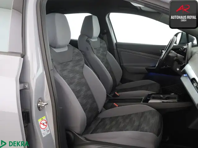 Volkswagen Id.4 view 11