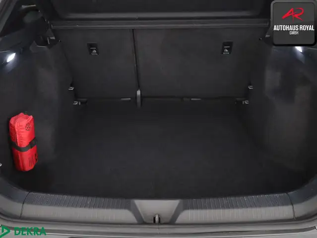 Volkswagen Id.4 view 13