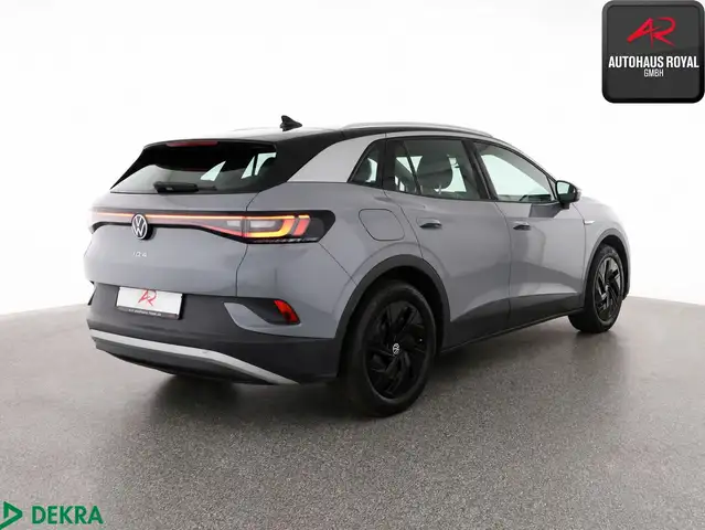 Volkswagen Id.4 view 5