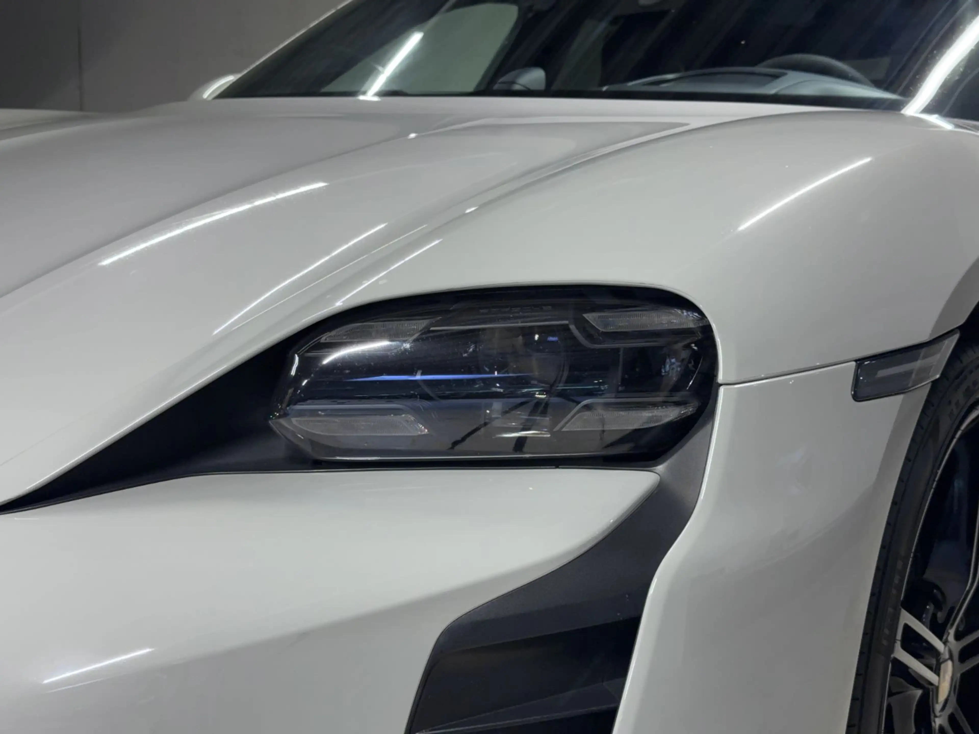 Porsche Taycan GTS Sport Turismo | Head-Up | InnoDrive | — photo 10