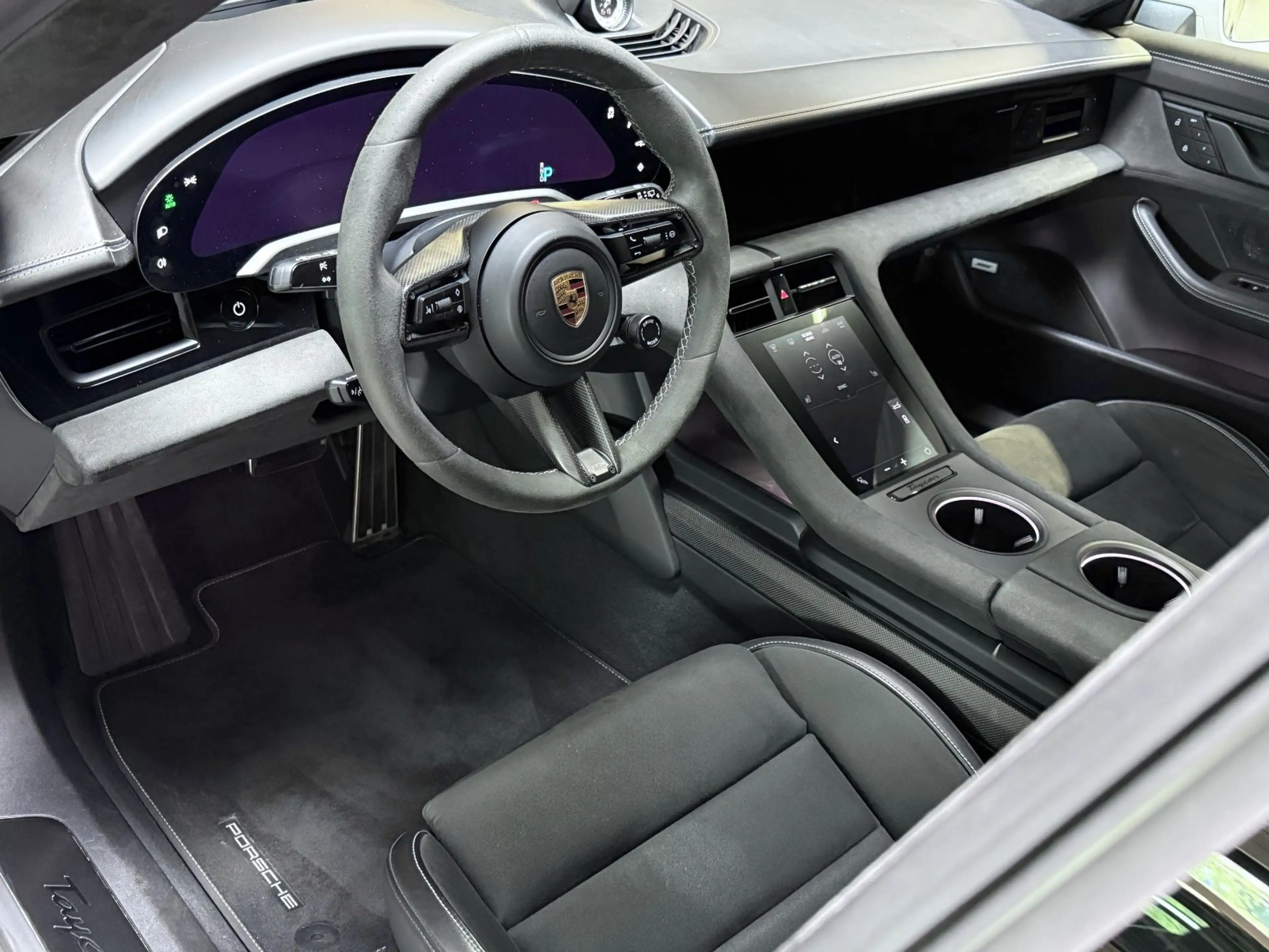 Porsche Taycan GTS Sport Turismo | Head-Up | InnoDrive | — photo 13