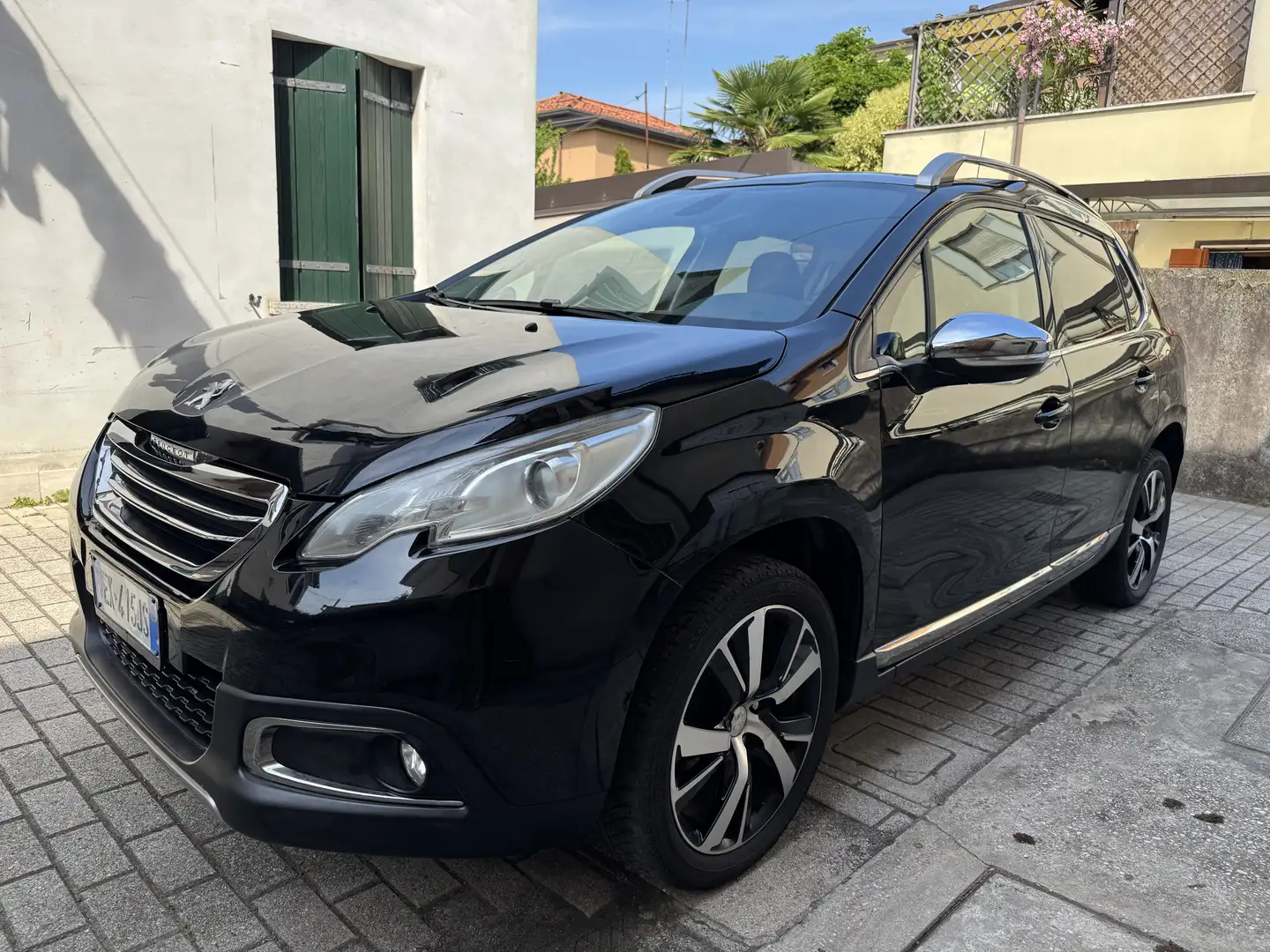 Peugeot 2008 e-HDi FAP 92 STOP & START Allure - 1