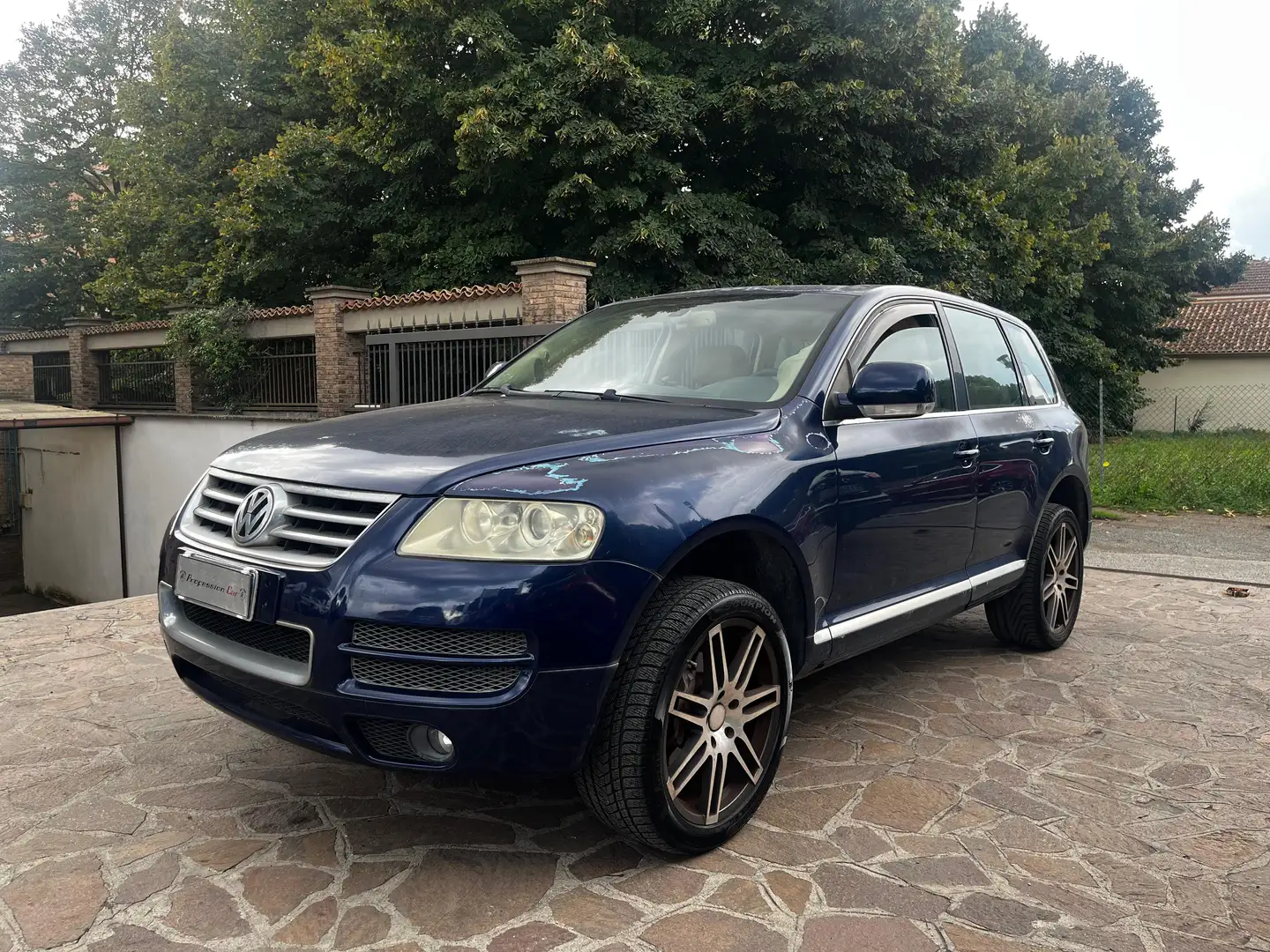 Volkswagen Touareg Touareg I 2003 3.0 V6 tdi Exclusive tiptronic dpf Blauw - 1