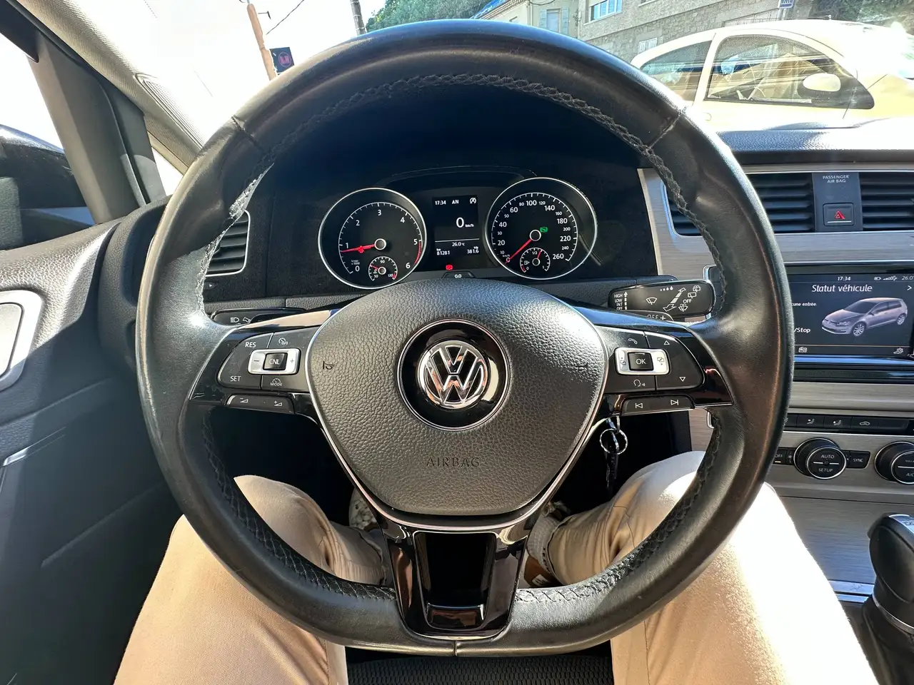 Volkswagen Golf Standard Model — photo 26