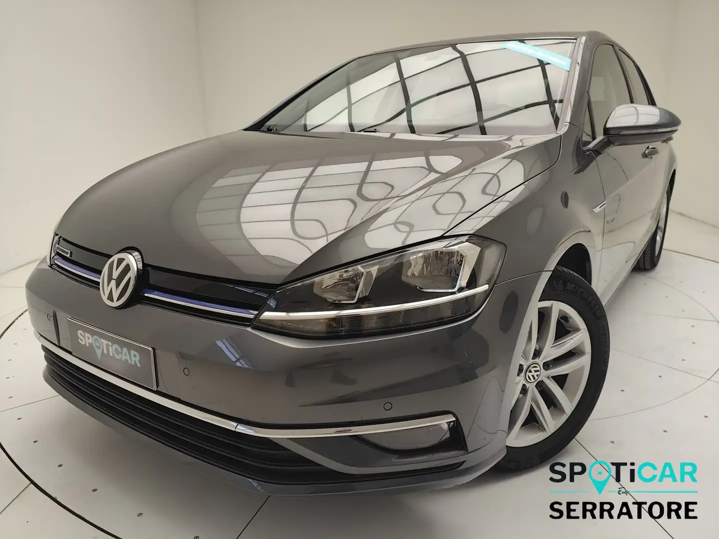 Volkswagen Golf VII 5p 1.5 tgi Highline 130cv dsg Grigio - 1