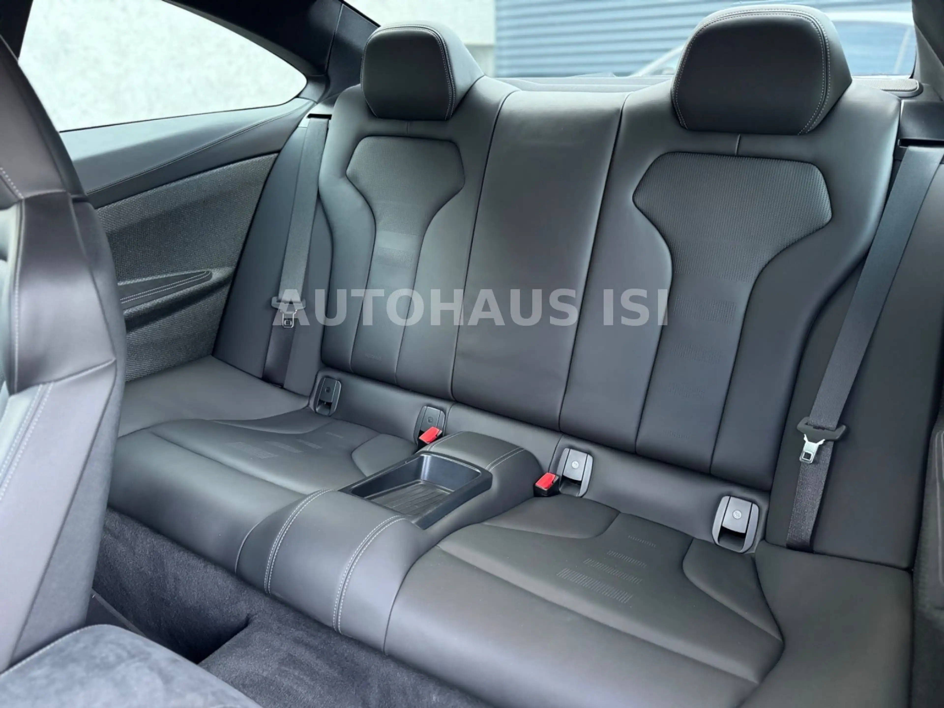 BMW M4 CS CARBON, ORIGINAL NUR 2.800KM, NEUWERTIG — photo 14