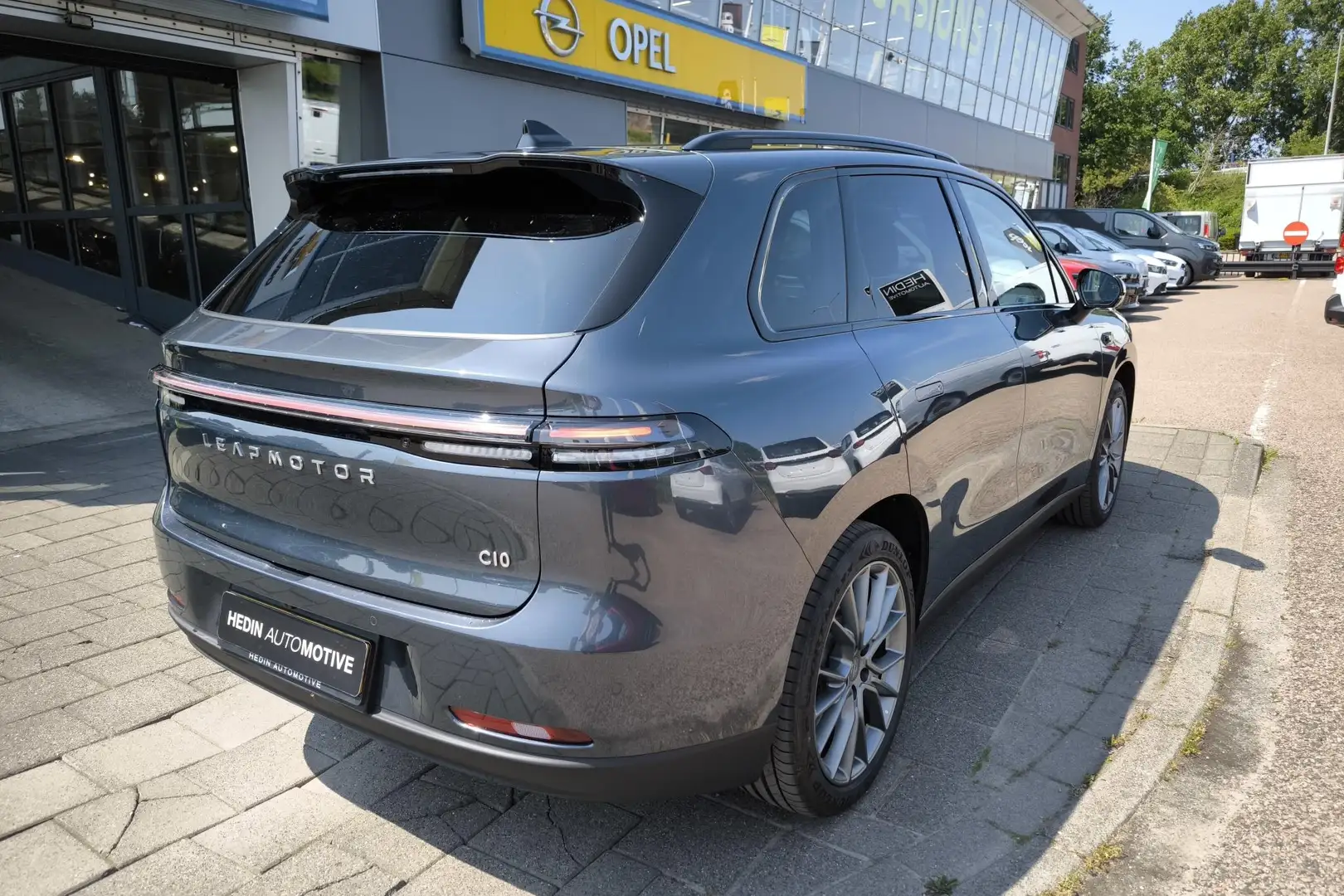 Leapmotor C10 Design 69.9 kWh 217pk | Navigatie | Camera | Adap. Grau - 2