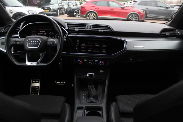 Audi Q3 view 2