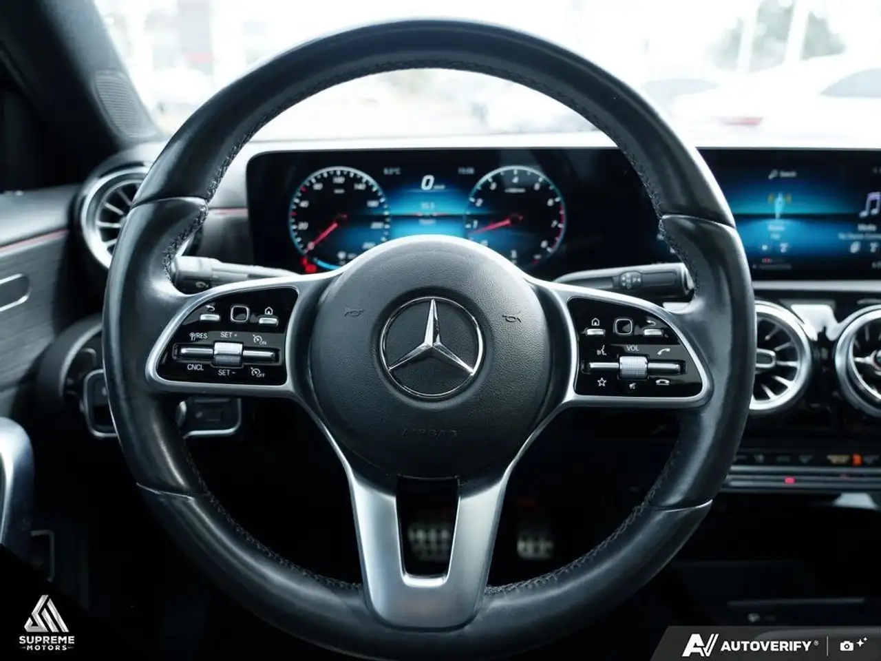 Mercedes-Benz A-Class снимка Mercedes-Benz A-Class