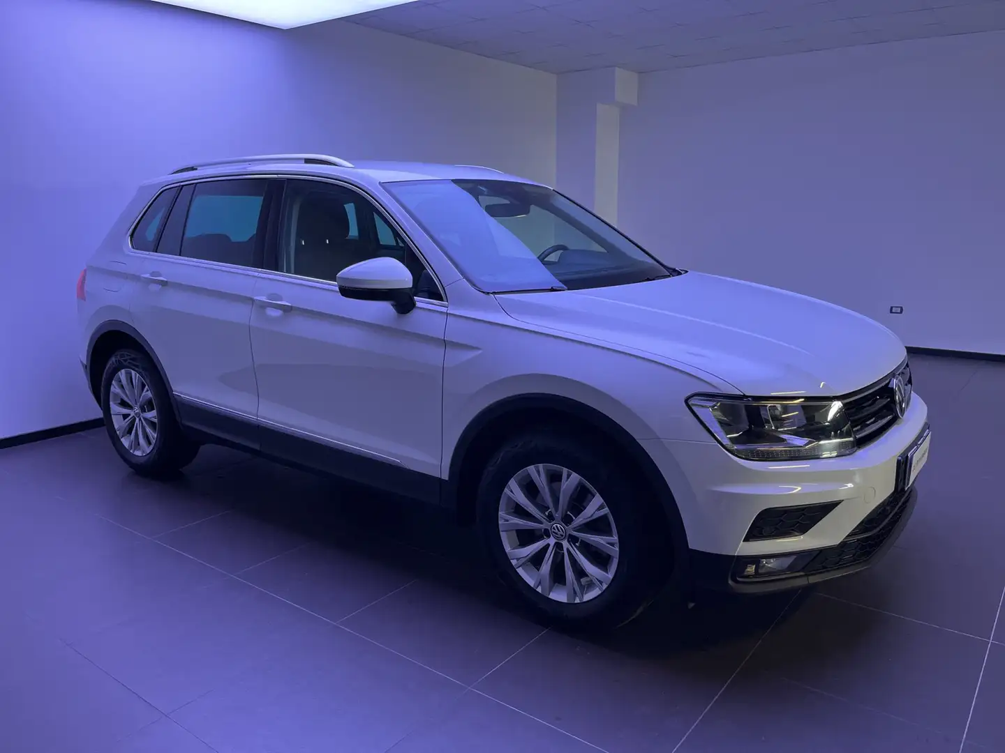 Volkswagen Tiguan 1.5 TSI BMT ACT Business 96 kW/130 CV man Bianco - 2