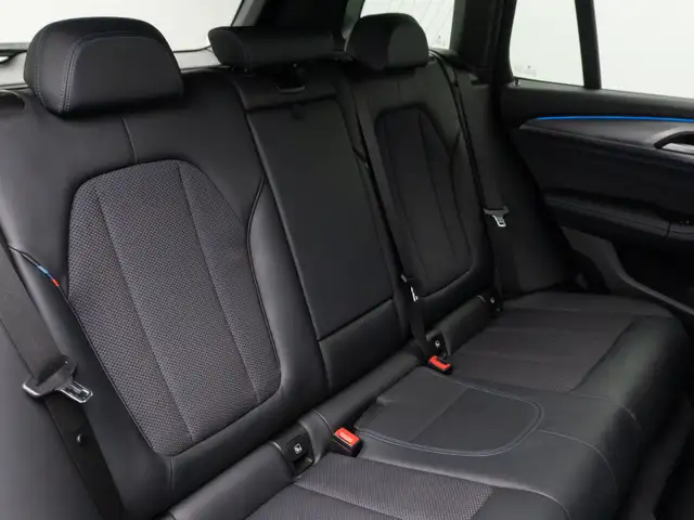 BMW X3 M view 29