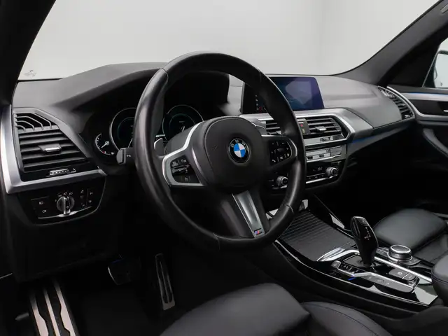 BMW X3 M view 20