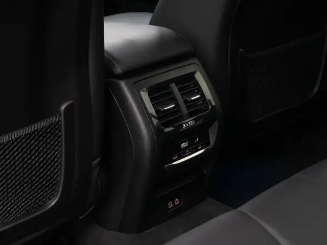 BMW X3 M view 27