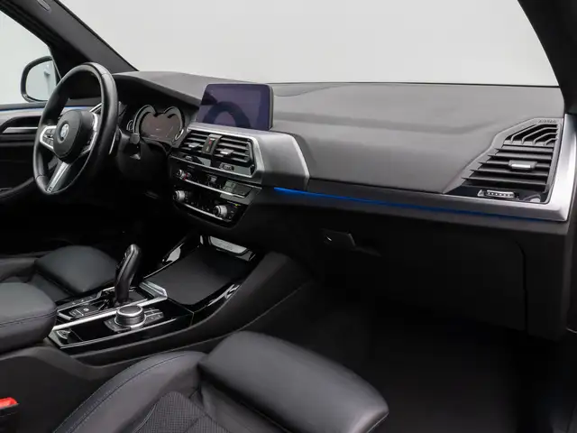 BMW X3 M view 23