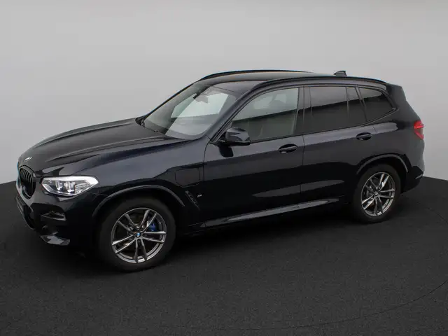 BMW X3 M view 12