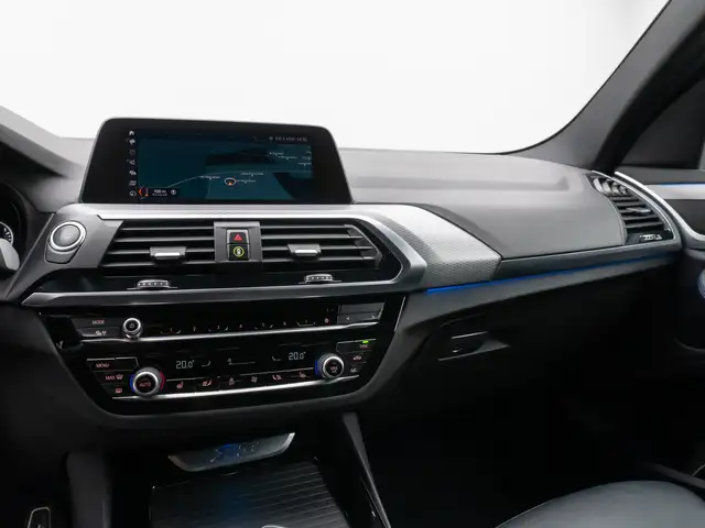 BMW X3 M view 21