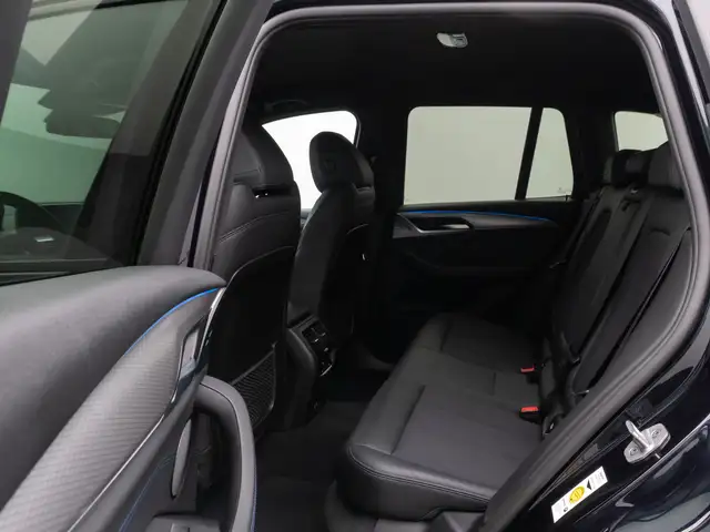 BMW X3 M view 25